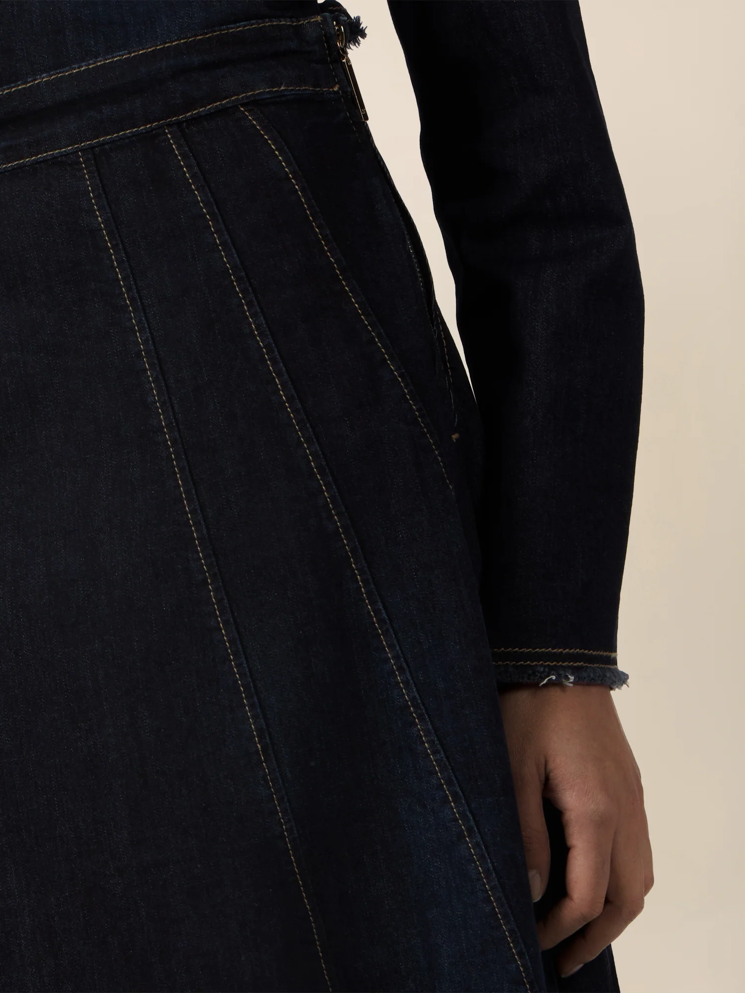 APART A-Linien-Rock aus Denim in ausgestellter Form | dunkelblau - Image 5