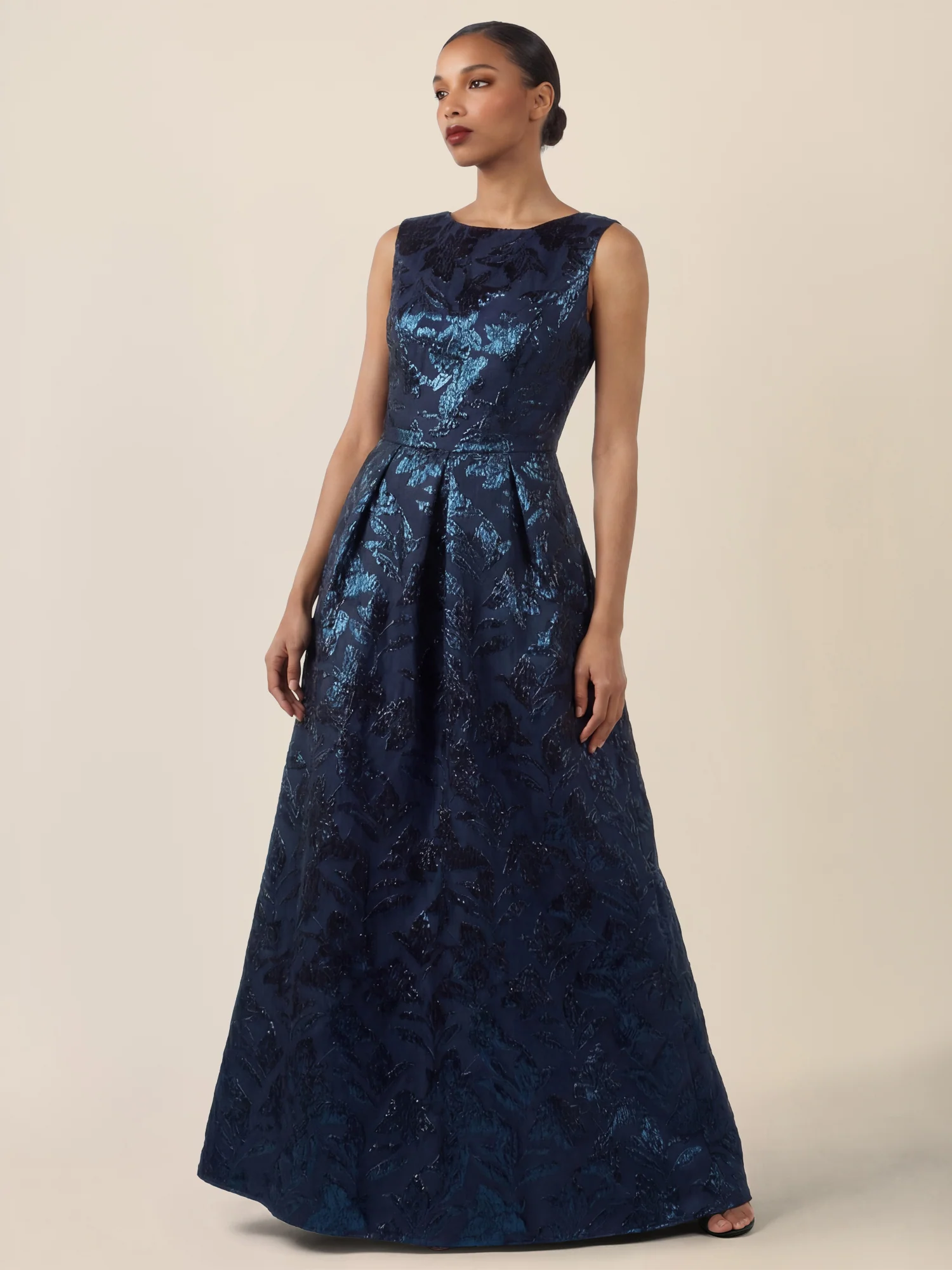 APART Abendkleid mit floraler Struktur und Glanzfinish | nachtblau-metallic - Image 5
