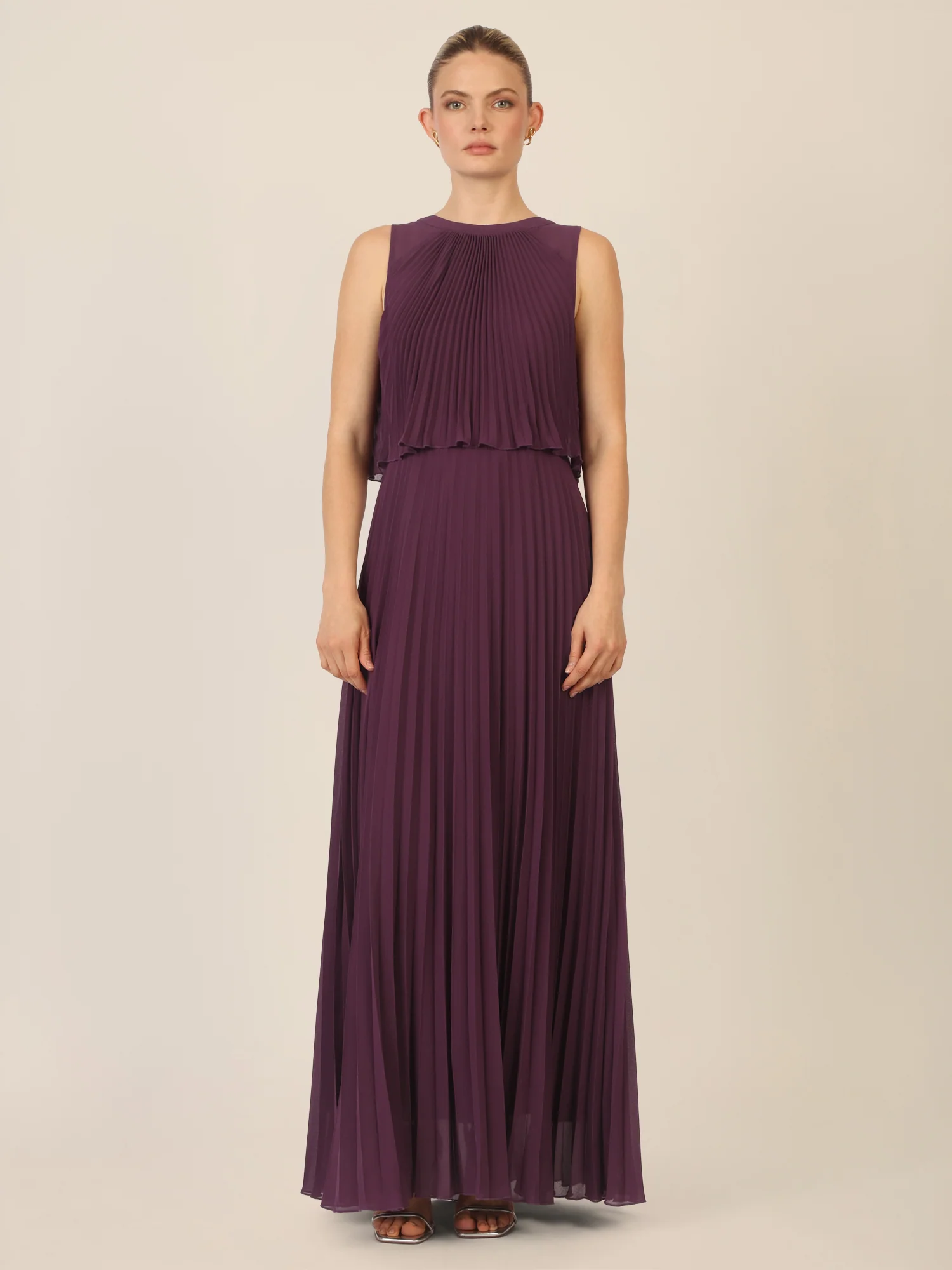 APART Abendkleid mit Plisseefalten und Lagenoptik | dunkel lila - Image 5