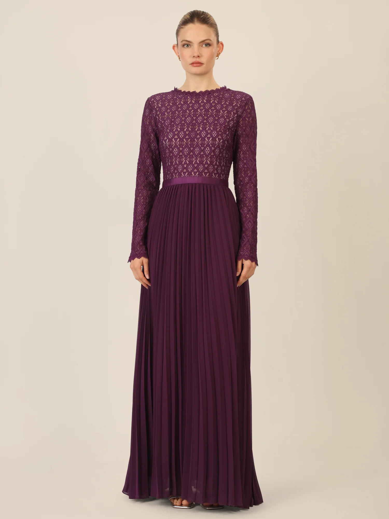 APART Abendkleid mit Plisseerock | dunkel lila - Image 5