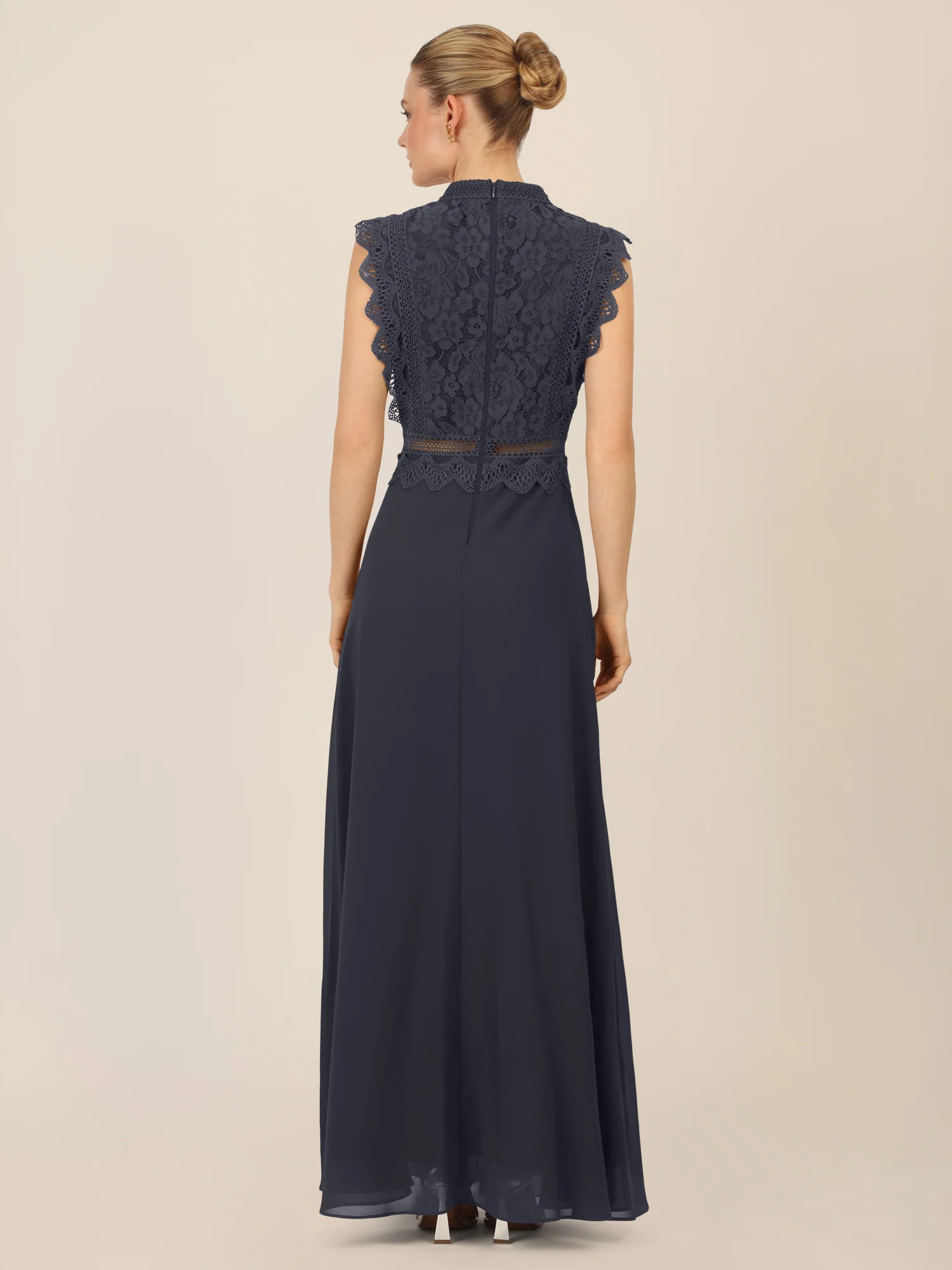 APART Abendkleid mit Spitze und transparentem Rückenteil | nachtblau - Image 2