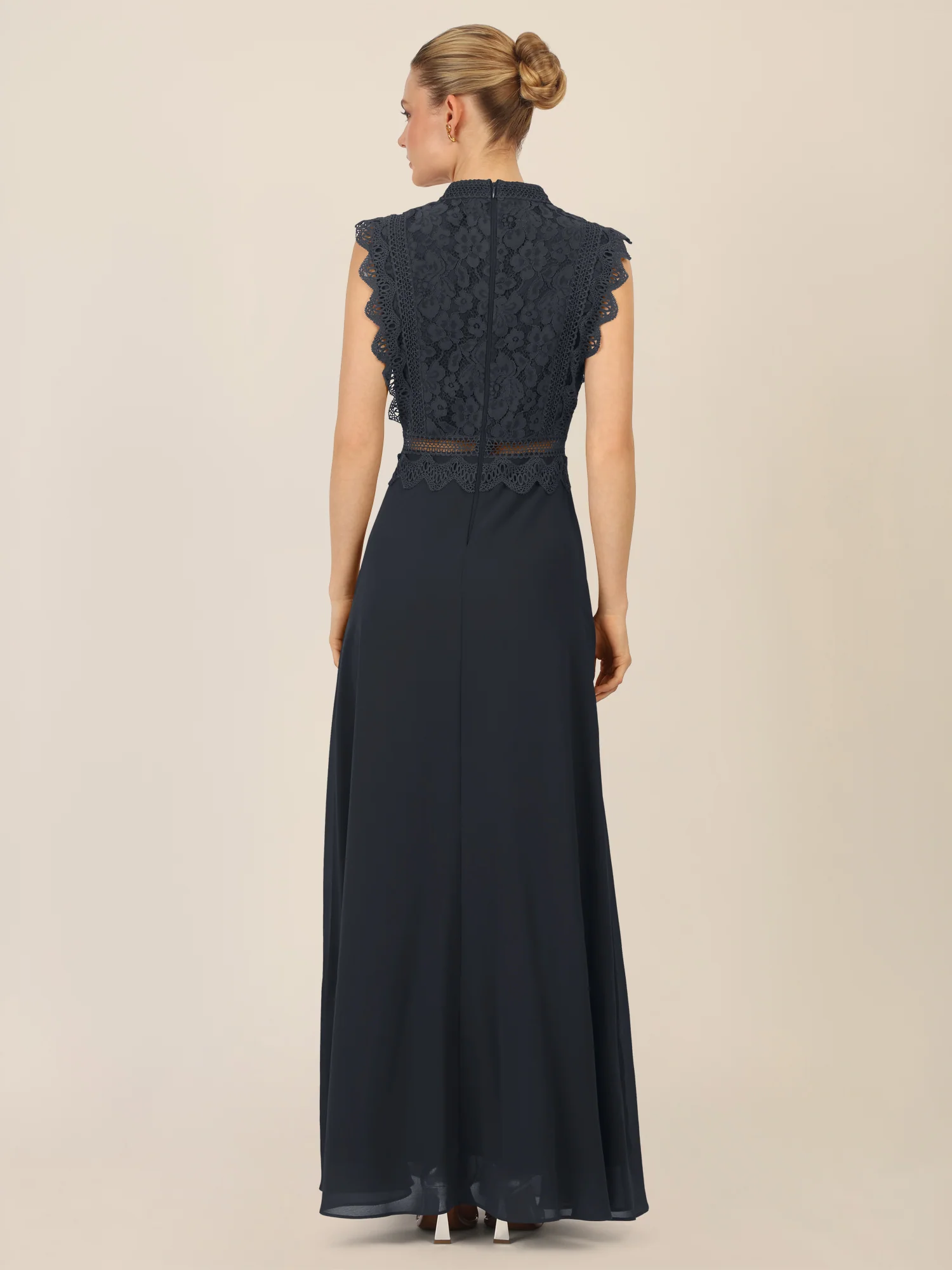 APART Abendkleid mit Spitze und transparentem Rückenteil | schwarz - Image 2