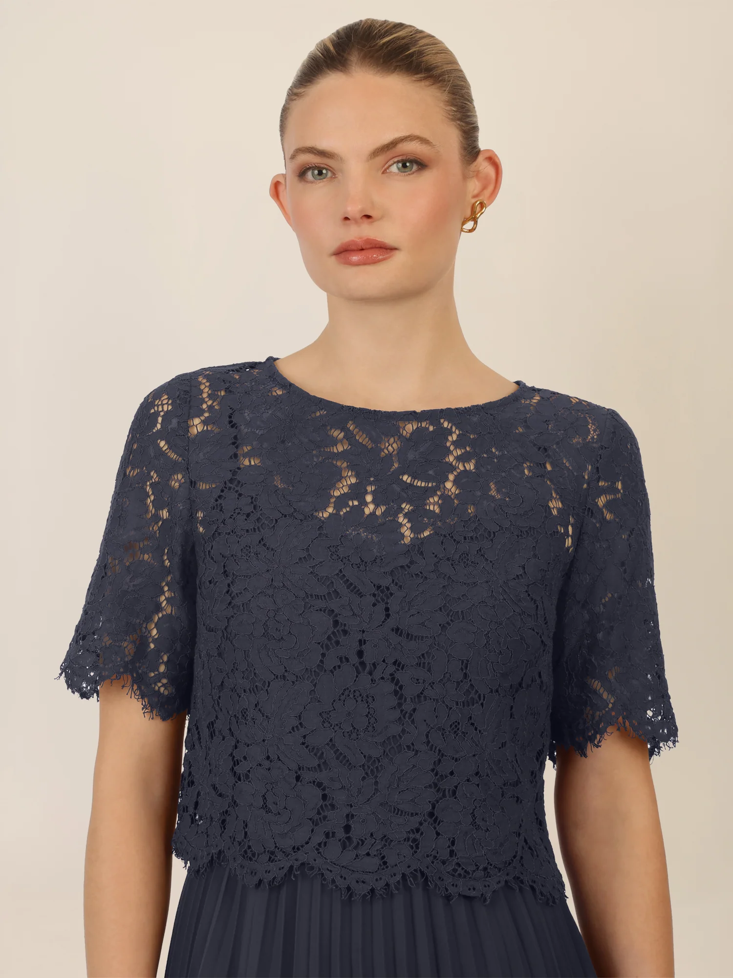 APART Abendkleid mit Spitzenjacke mit Spitzenoberteil und Plisseerock | nachtblau - Image 4