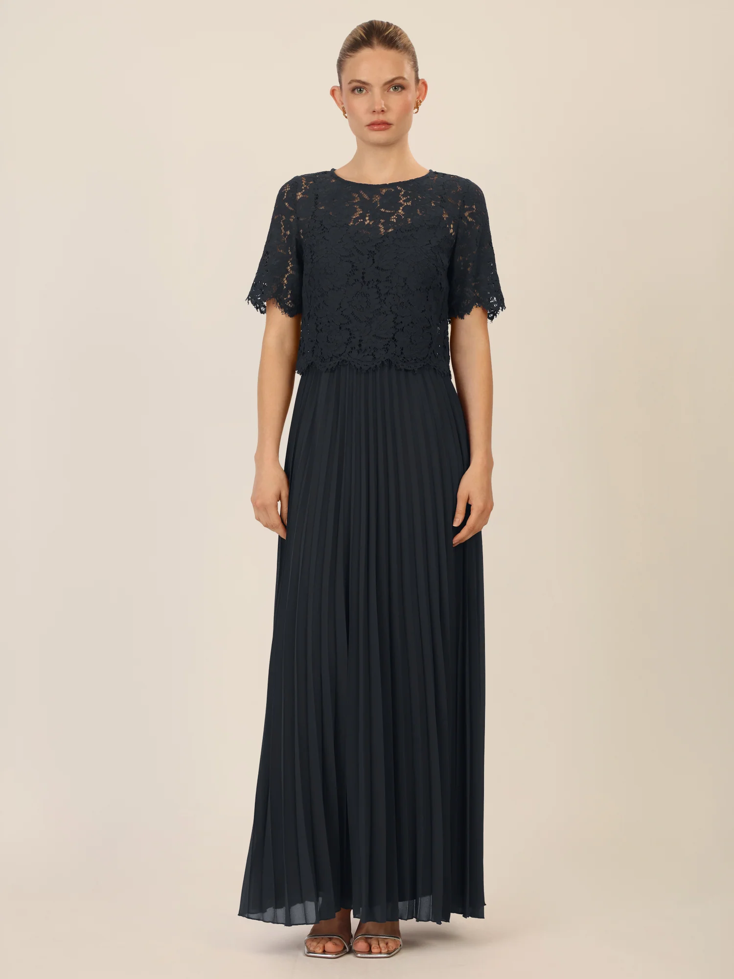APART Abendkleid mit Spitzenjacke mit Spitzenoberteil und Plisseerock | schwarz - Image 5