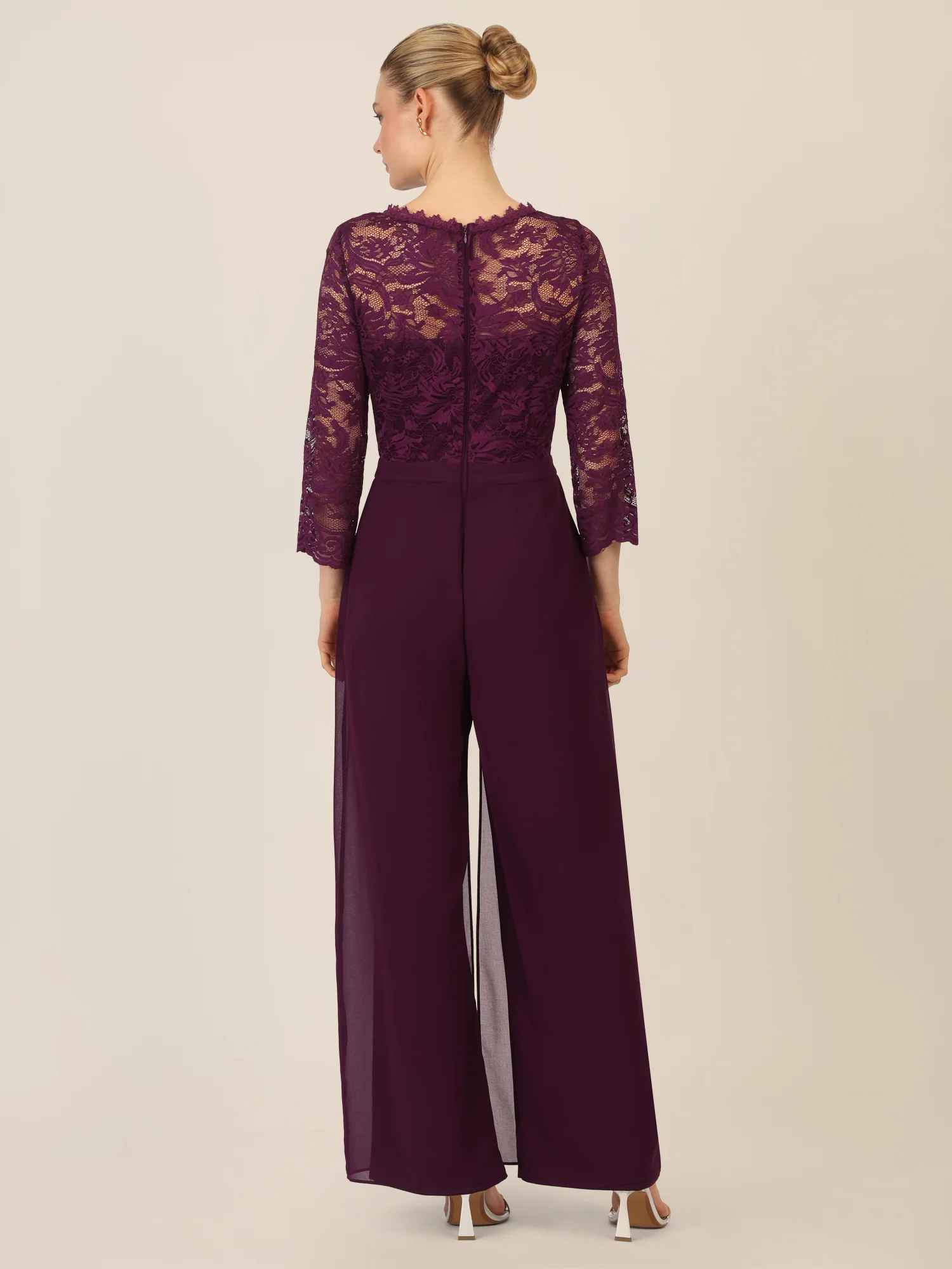 APART Abendoverall mit Spitzentop und weitem Bein | dunkel lila - Image 2