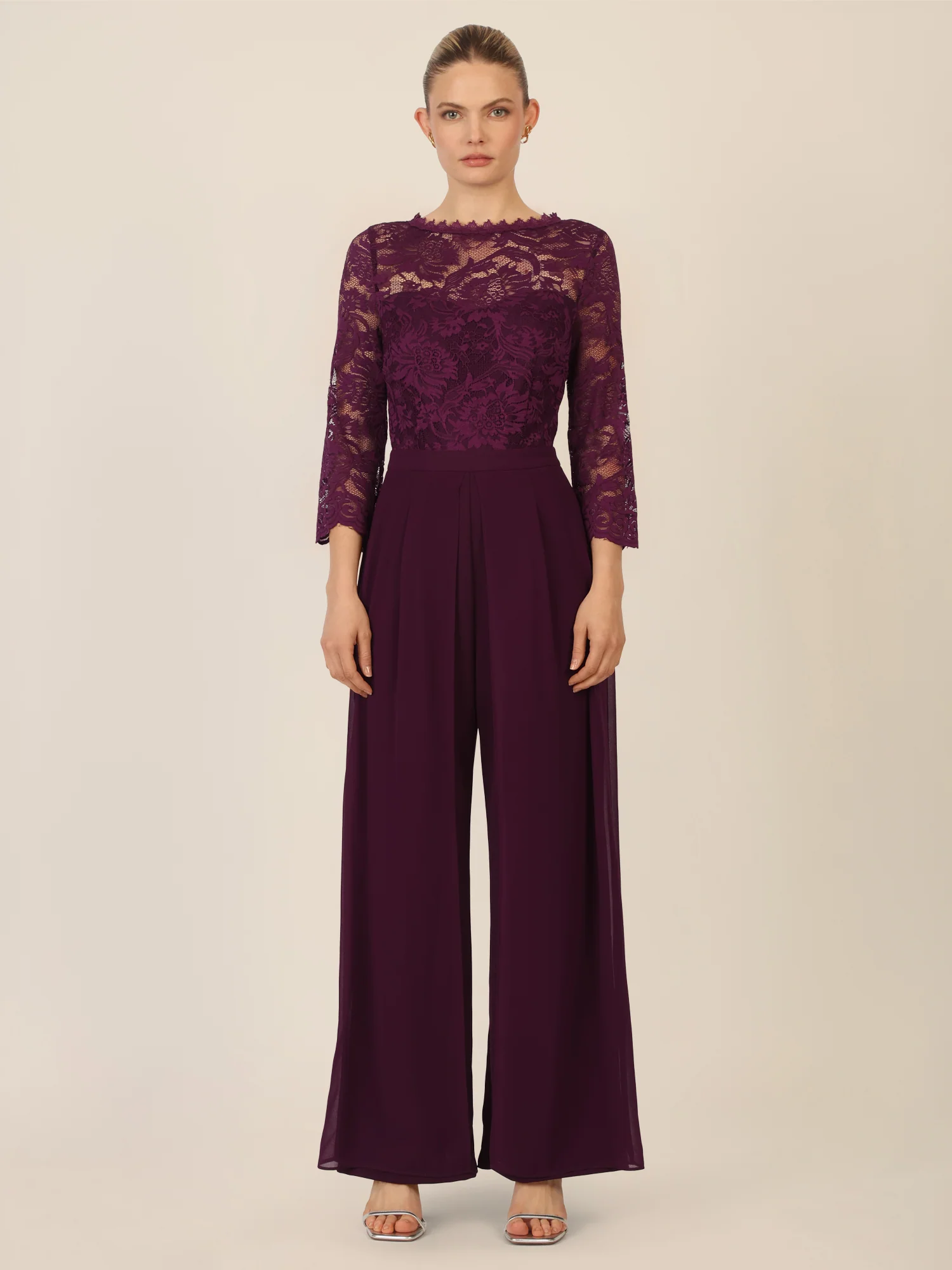 APART Abendoverall mit Spitzentop und weitem Bein | dunkel lila - Image 5