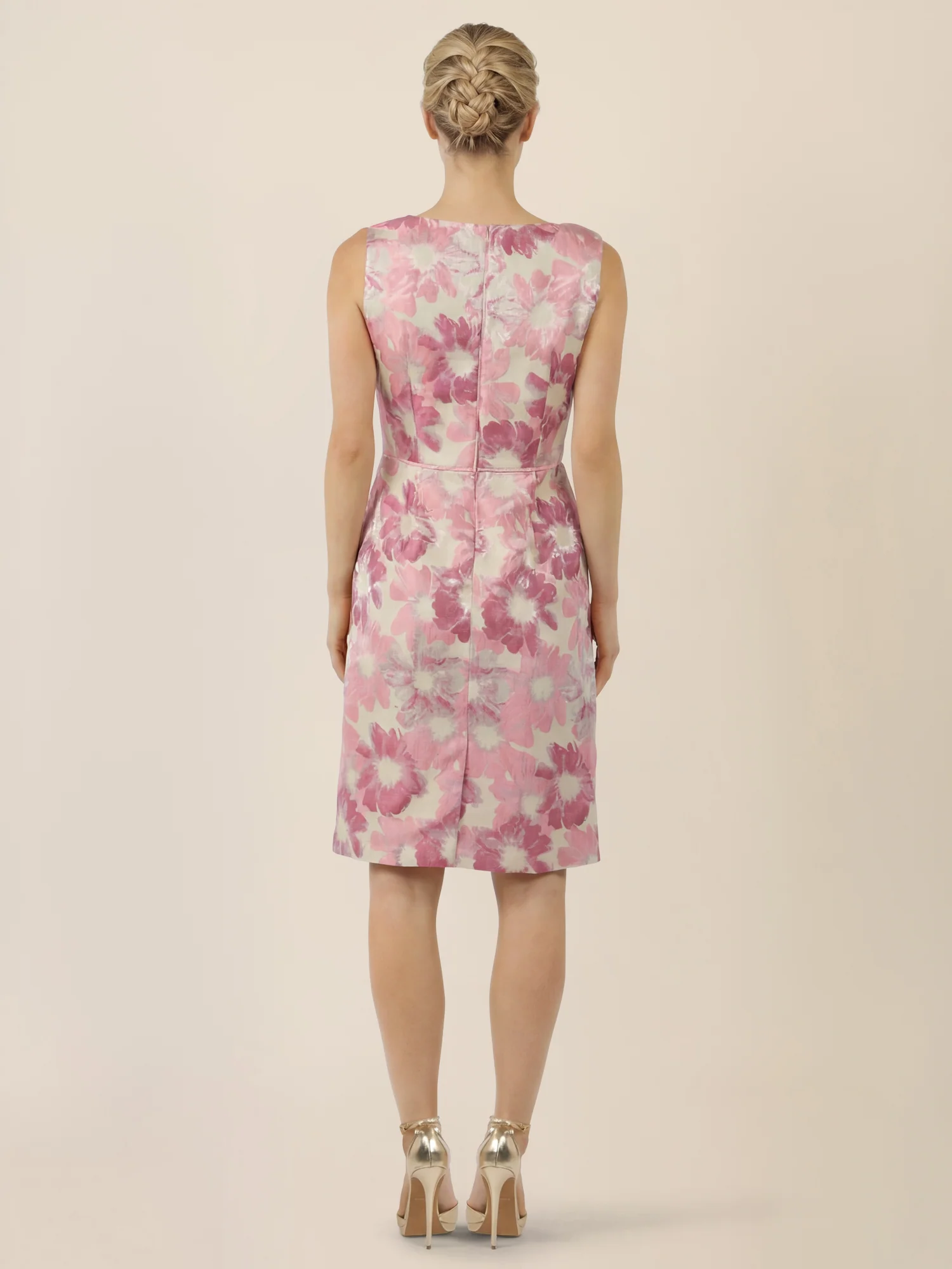 APART Ärmelloses Etuikleid mit floralem Jacquard | creme-rose - Image 2