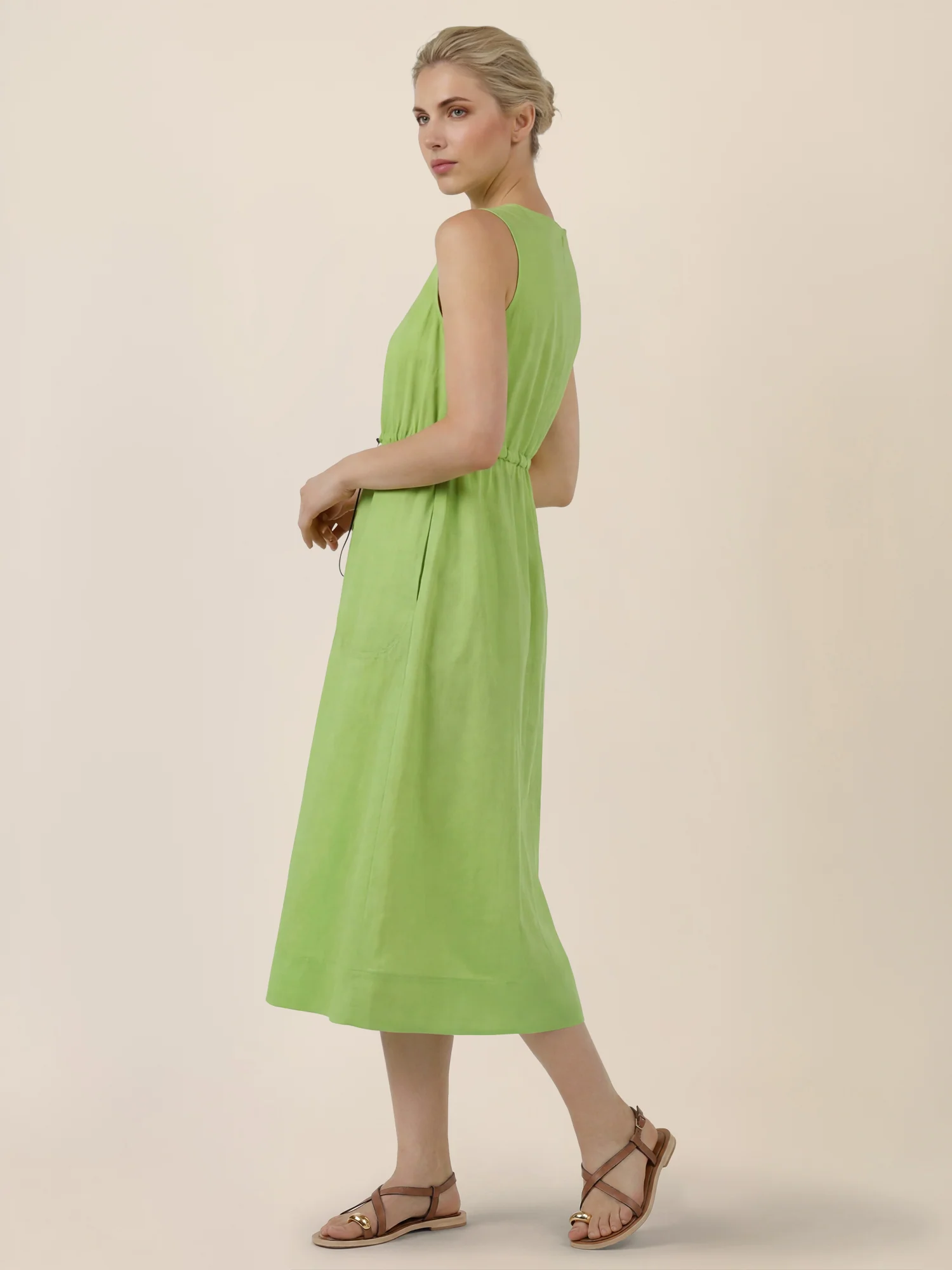 APART Ärmelloses Kleid mit Kordelzug-Taille | apfelgrün - Image 6