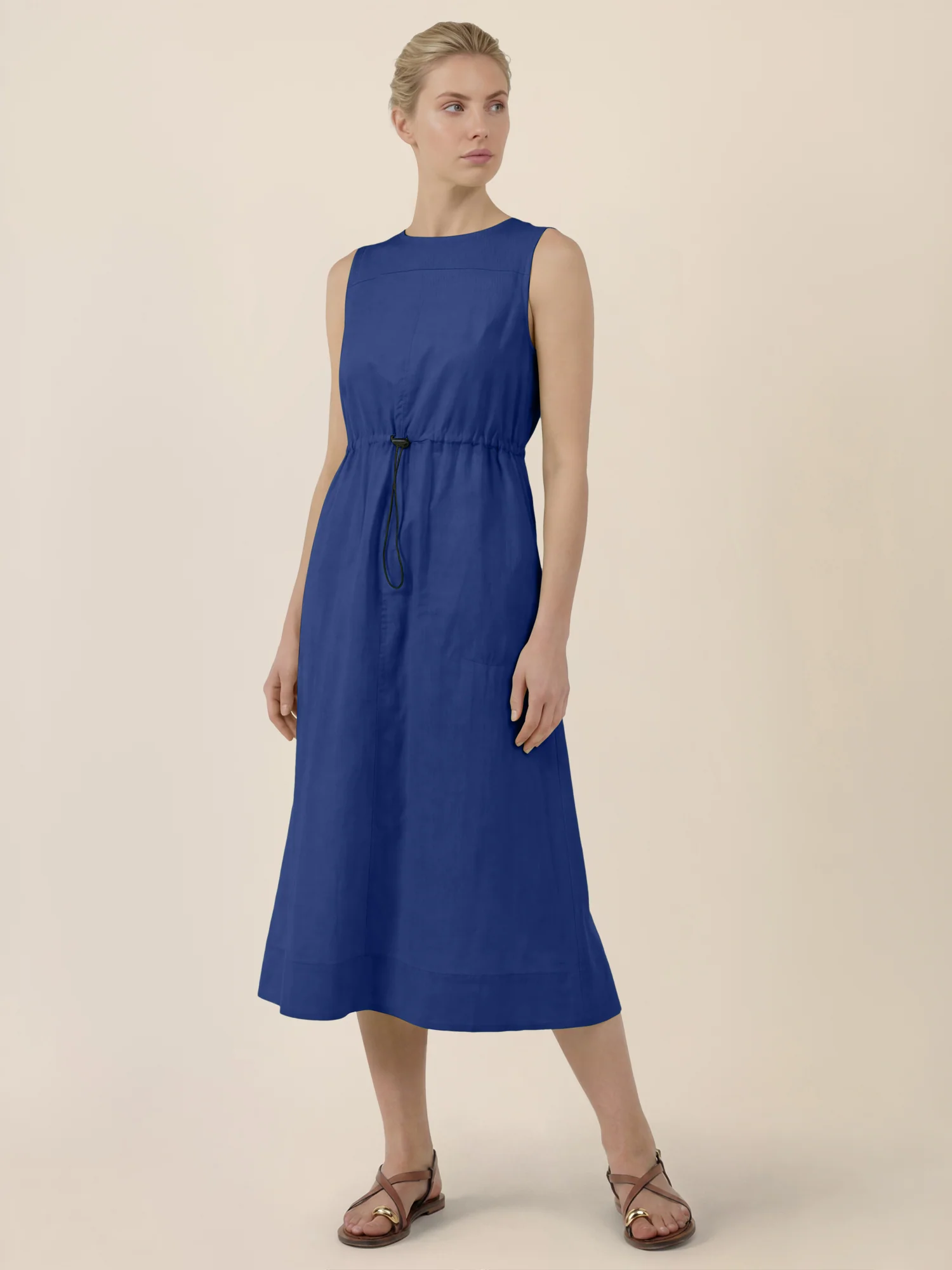 APART Ärmelloses Kleid mit Kordelzug-Taille | royalblau - Image 5