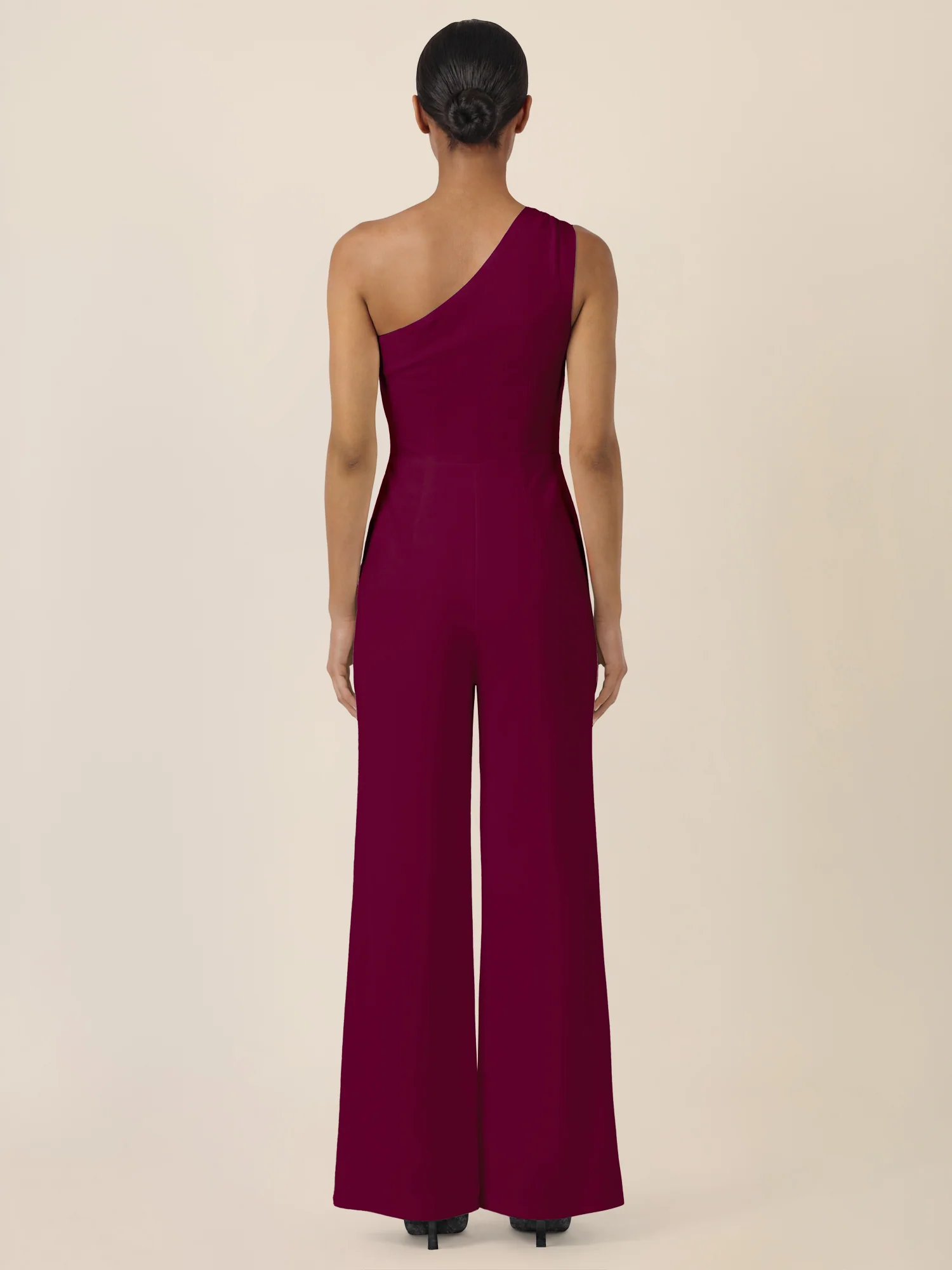 APART Asymmetrischer Abendoverall mit Drapierung | weinrot - Image 2