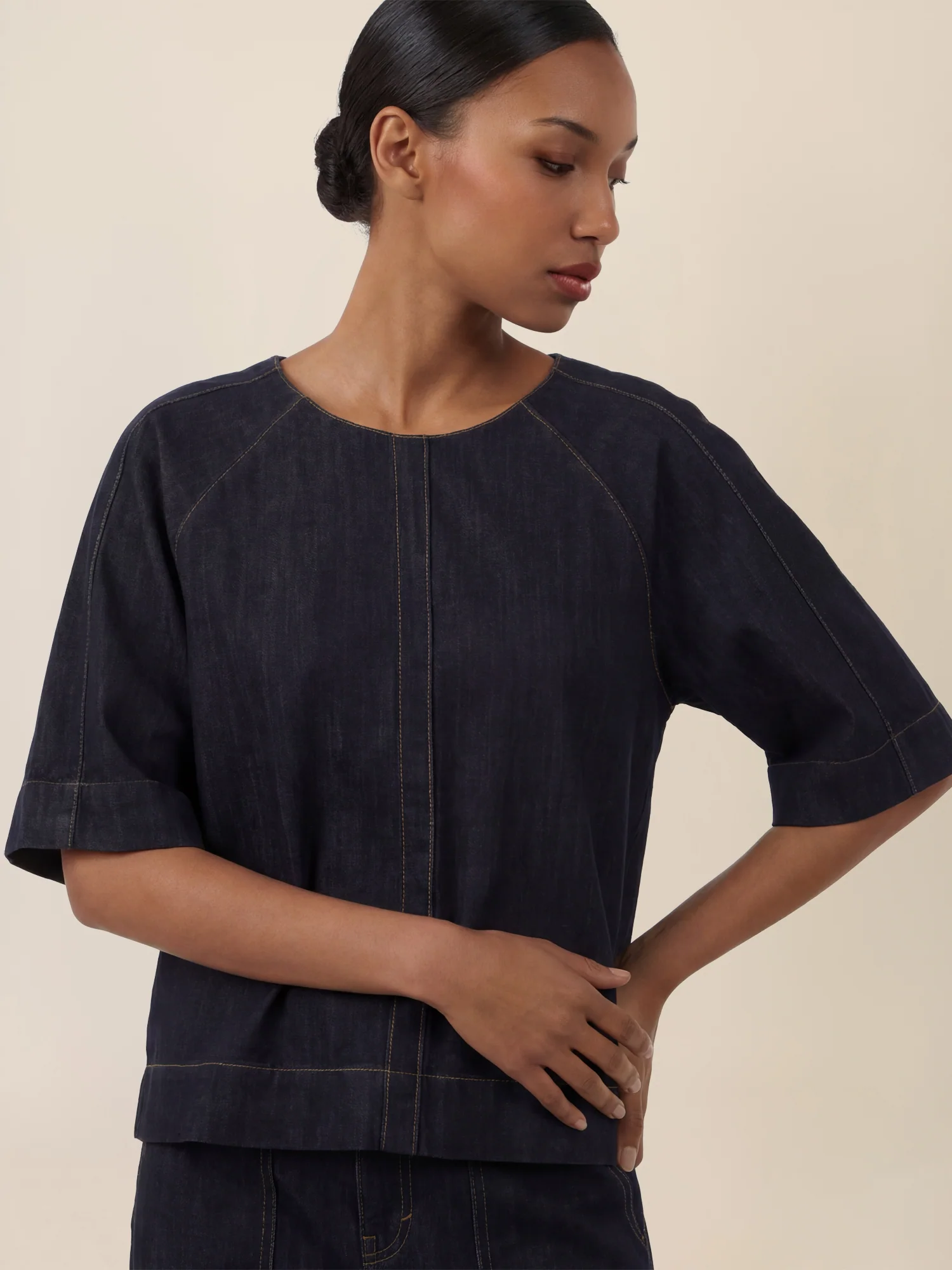 APART Bluse mit Rundhalsausschnitt und kurzen Ärmeln | dunkelblau - Image 5