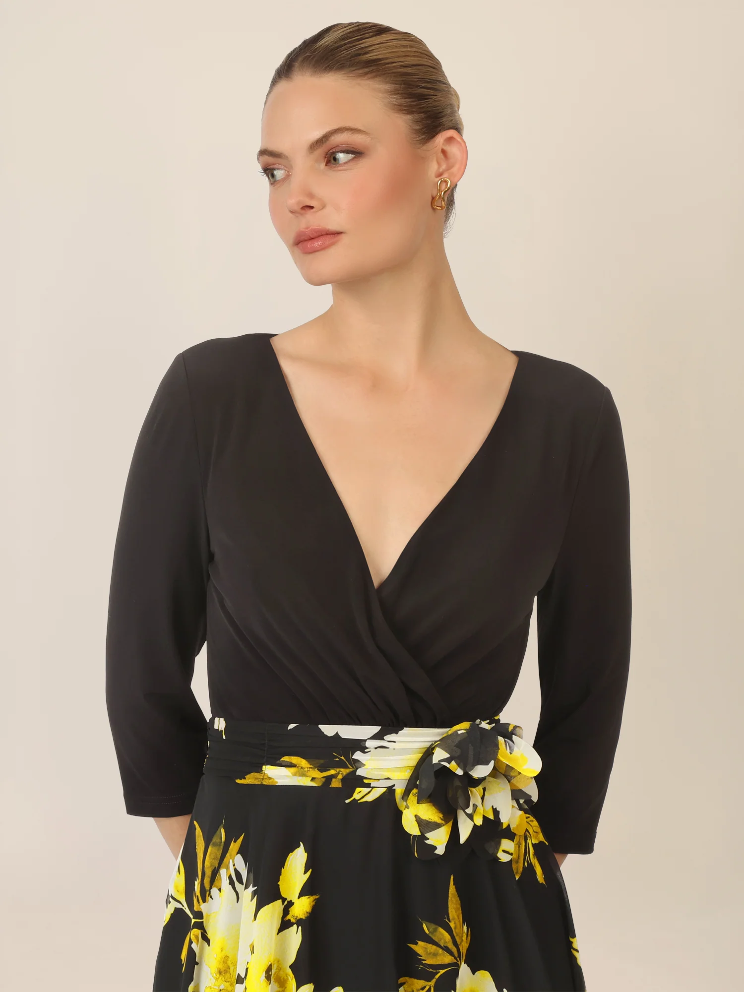 APART Chiffonkleid mit floralem Rockteil | schwarz-multicolor - Image 4