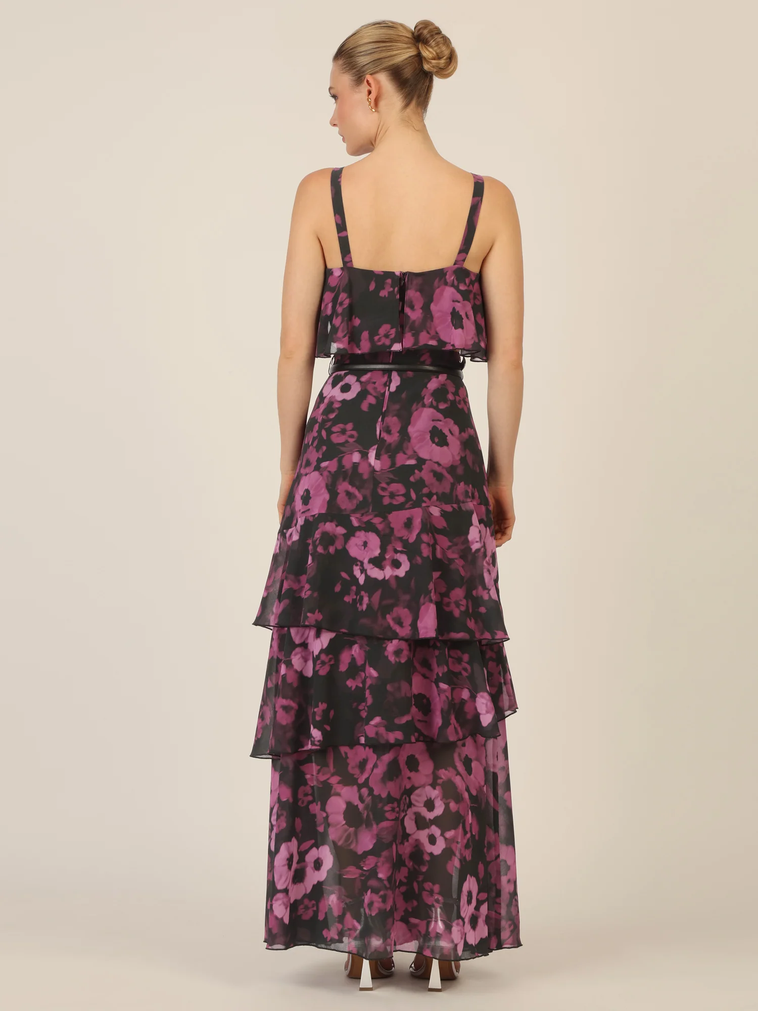 APART Chiffonkleid mit Volants und Metallic-Gürtel | schwarz-multicolor - Image 2