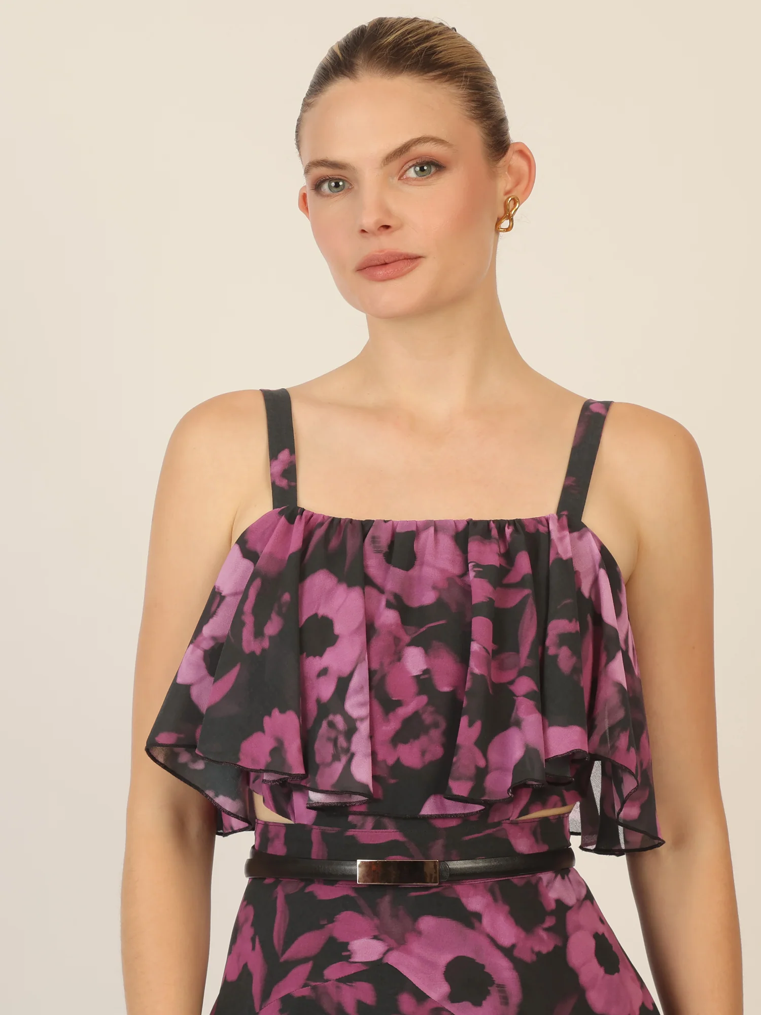 APART Chiffonkleid mit Volants und Metallic-Gürtel | schwarz-multicolor - Image 4
