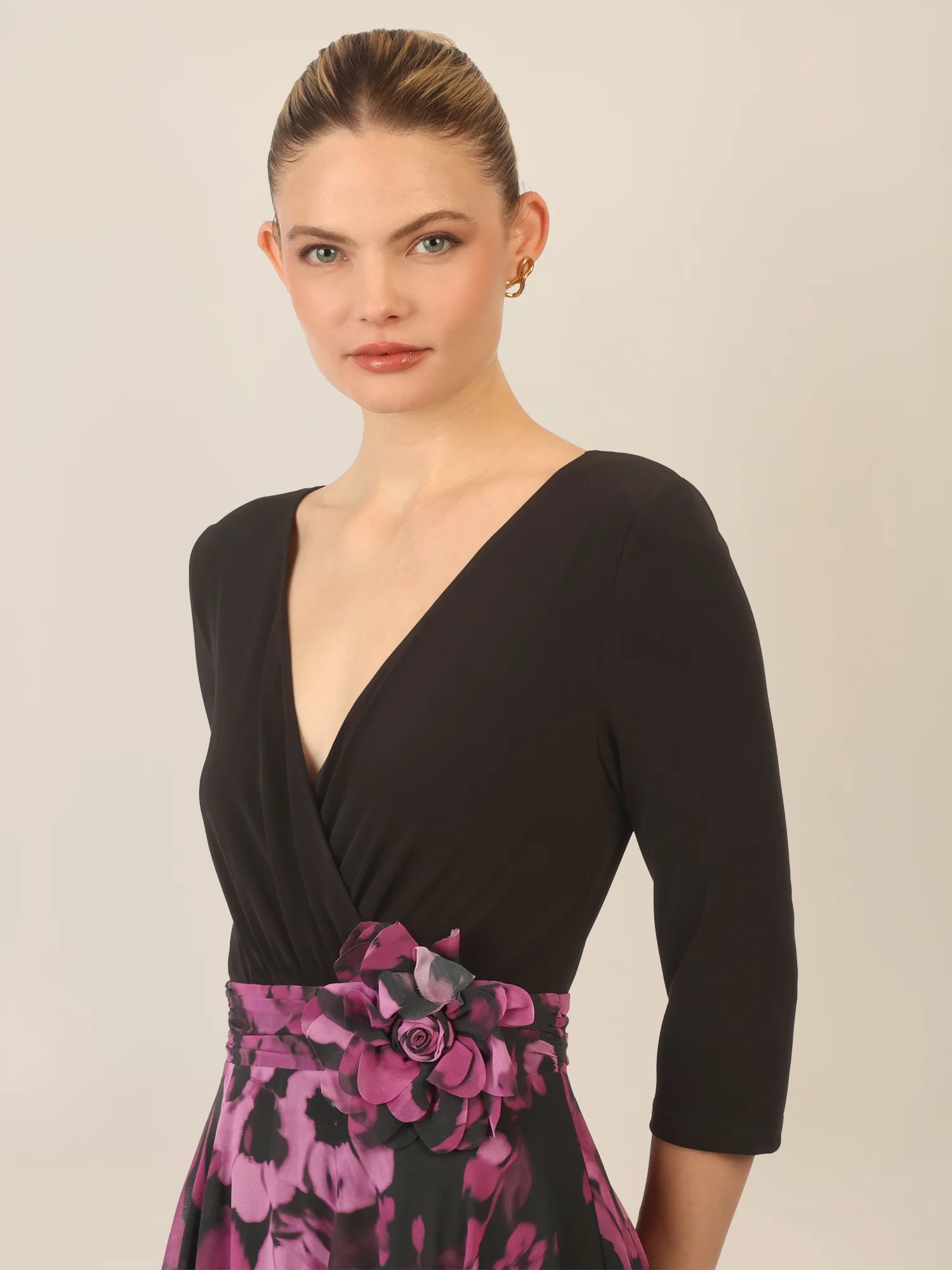APART Chiffonkleid mit Wickeloptik in Oberteil | schwarz-multicolor - Image 4