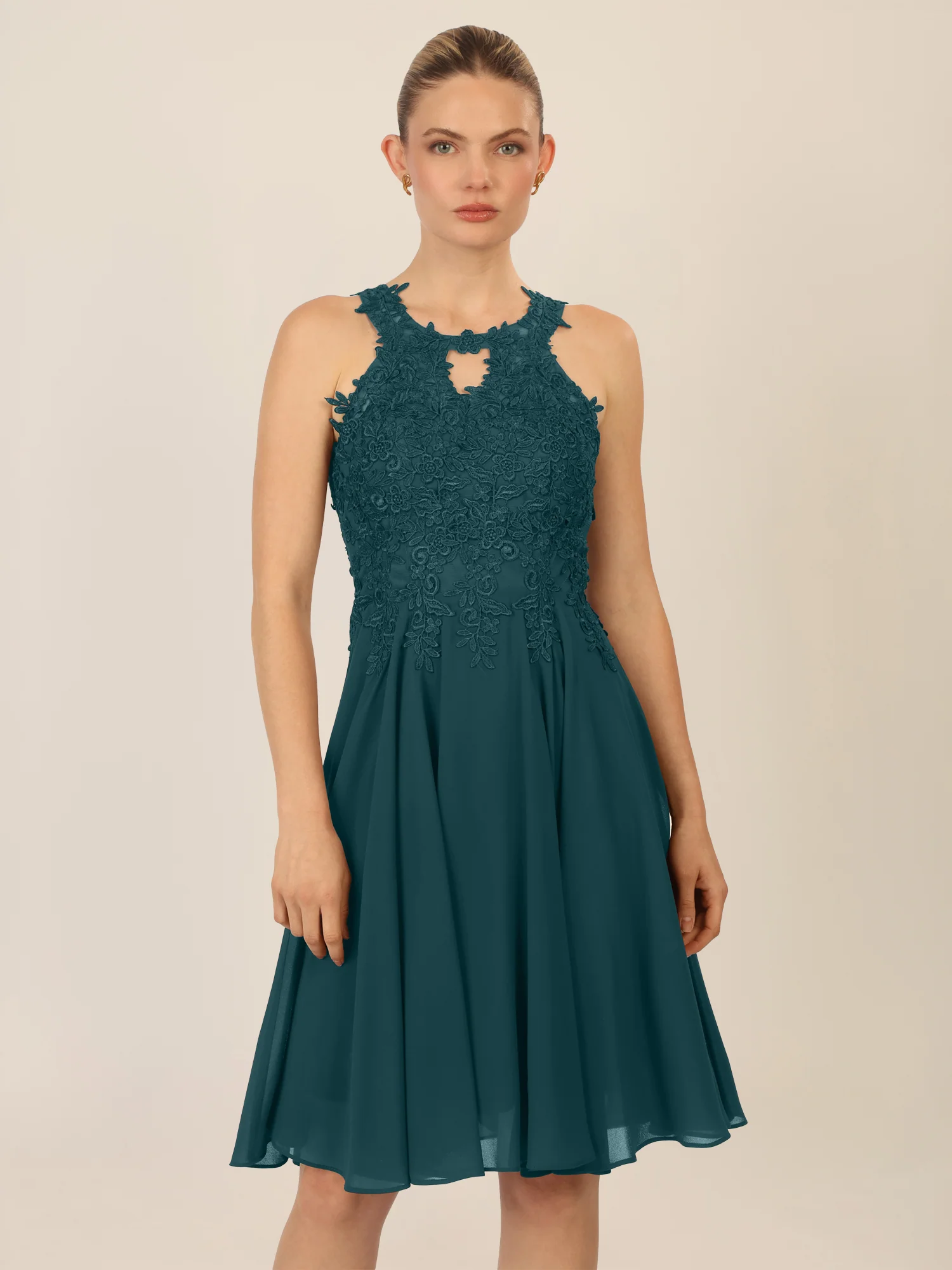 APART Cocktailkleid mit Cut-Out-Rücken | dunkelgrün - Image 4