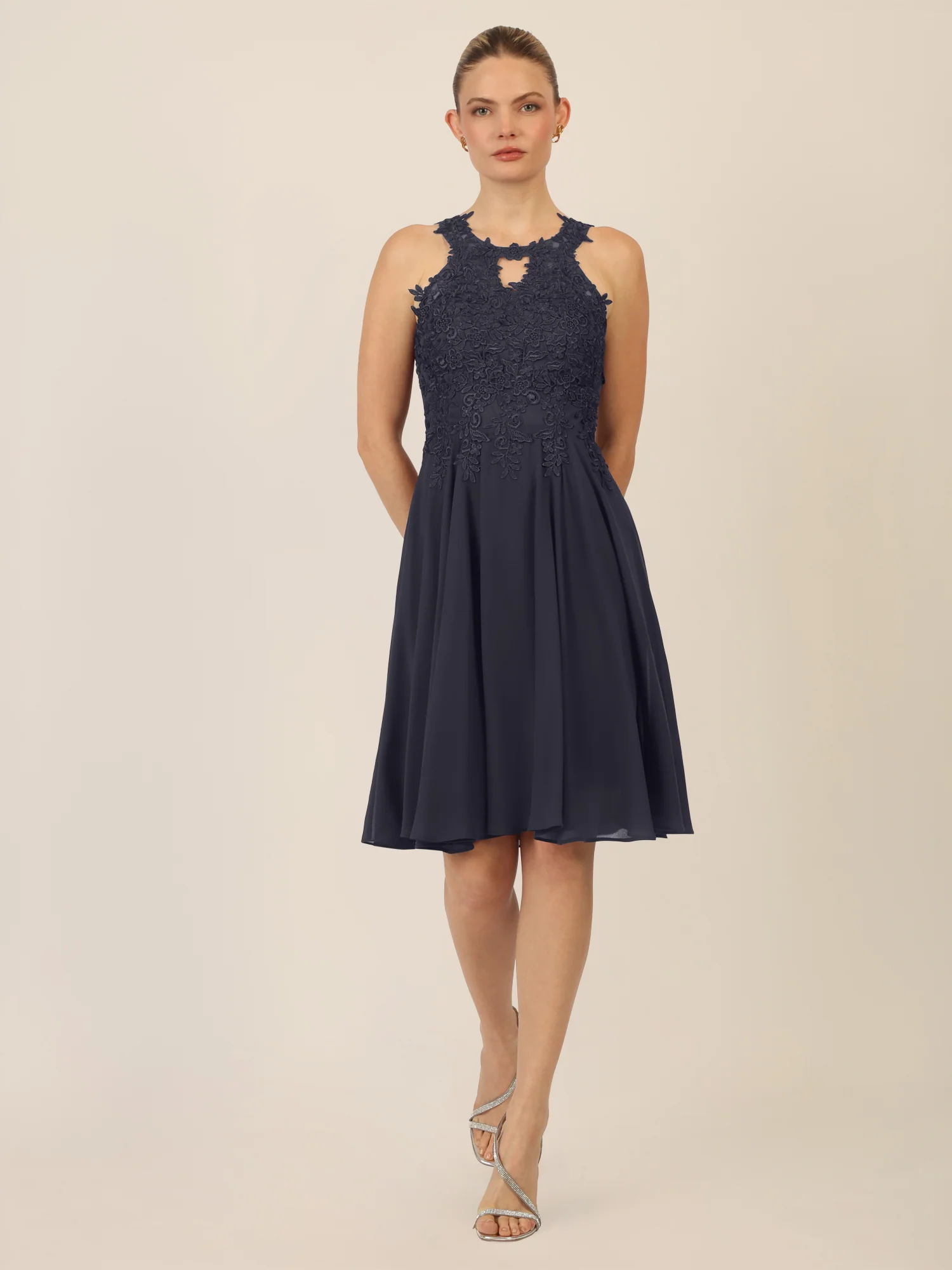 APART Cocktailkleid mit Cut-Out-Rücken | nachtblau