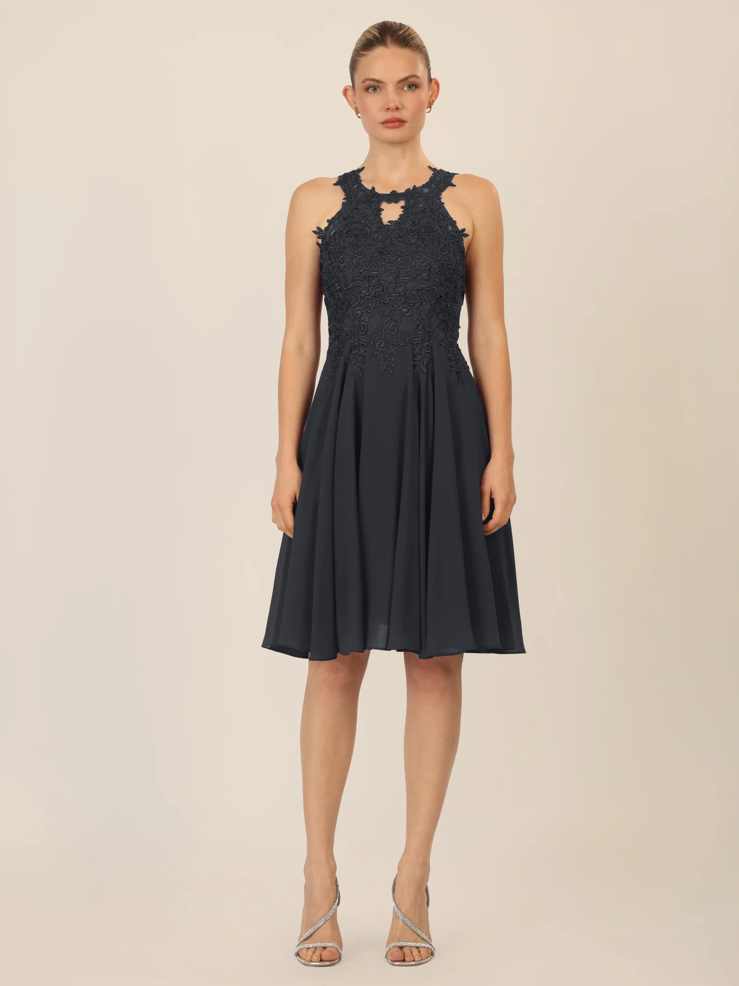 APART Cocktailkleid mit Cut-Out-Rücken | schwarz - Image 6
