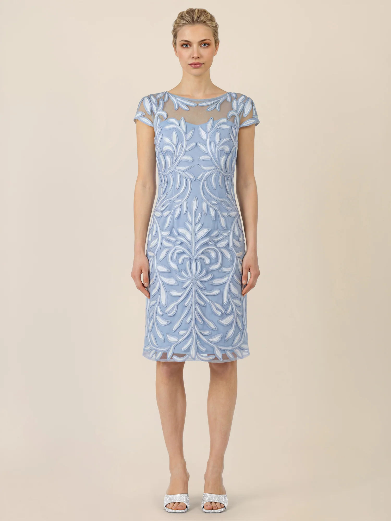 APART Cocktailkleid mit floraler 3D-Stickerei | hellblau-creme