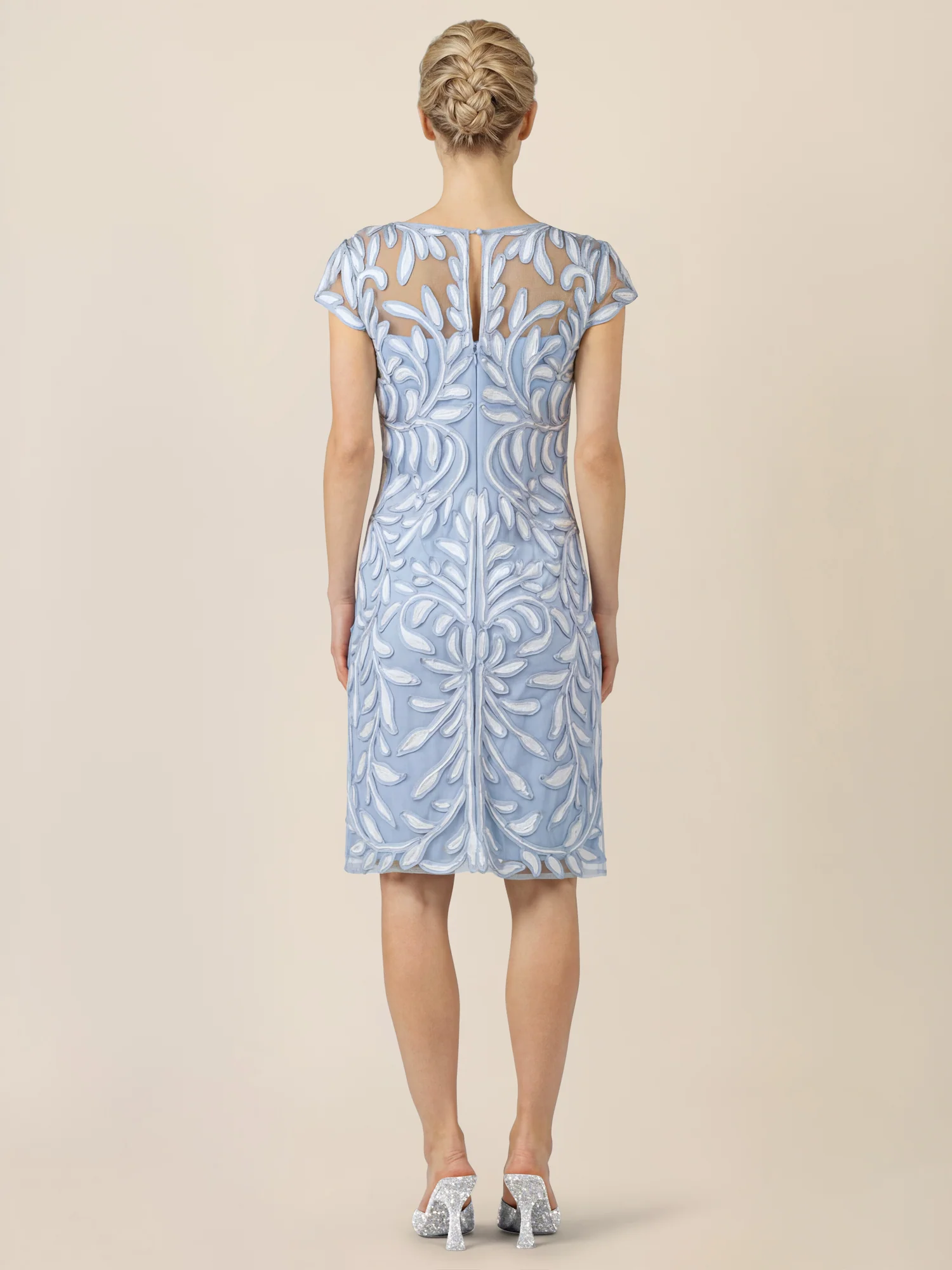 APART Cocktailkleid mit floraler 3D-Stickerei | hellblau-creme - Image 2