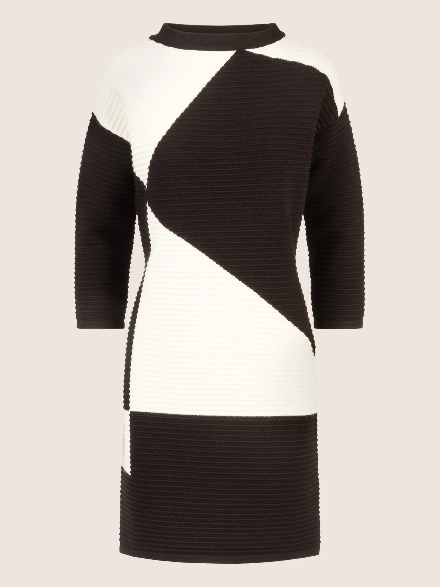 APART Colorblocking Strickkleid mit grafischem Strukturmuster | schwarz-creme - Image 3