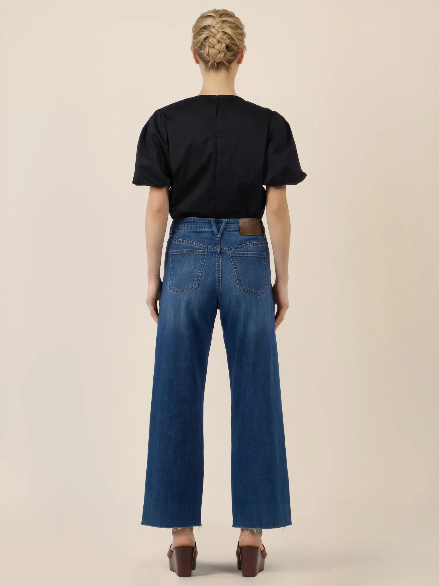 APART Croppedjeans mit Fransen-Saum | hellblau - Image 3