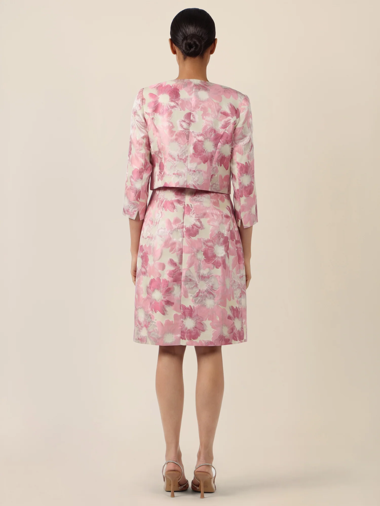 APART Eleganter Bolero mit floralem Glanzmuster | rosé-multicolor - Image 3