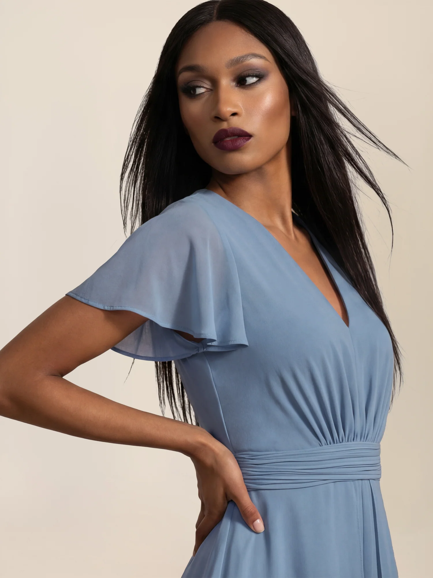 APART Eleganter Chiffonoverall mit fließendem Beinverlauf | rauchblau - Image 4