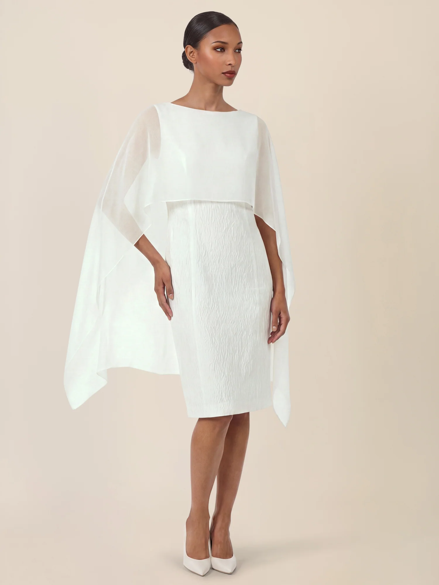 APART Elegantes Cloque Kleid mit Cape-Effekt | creme - Image 6