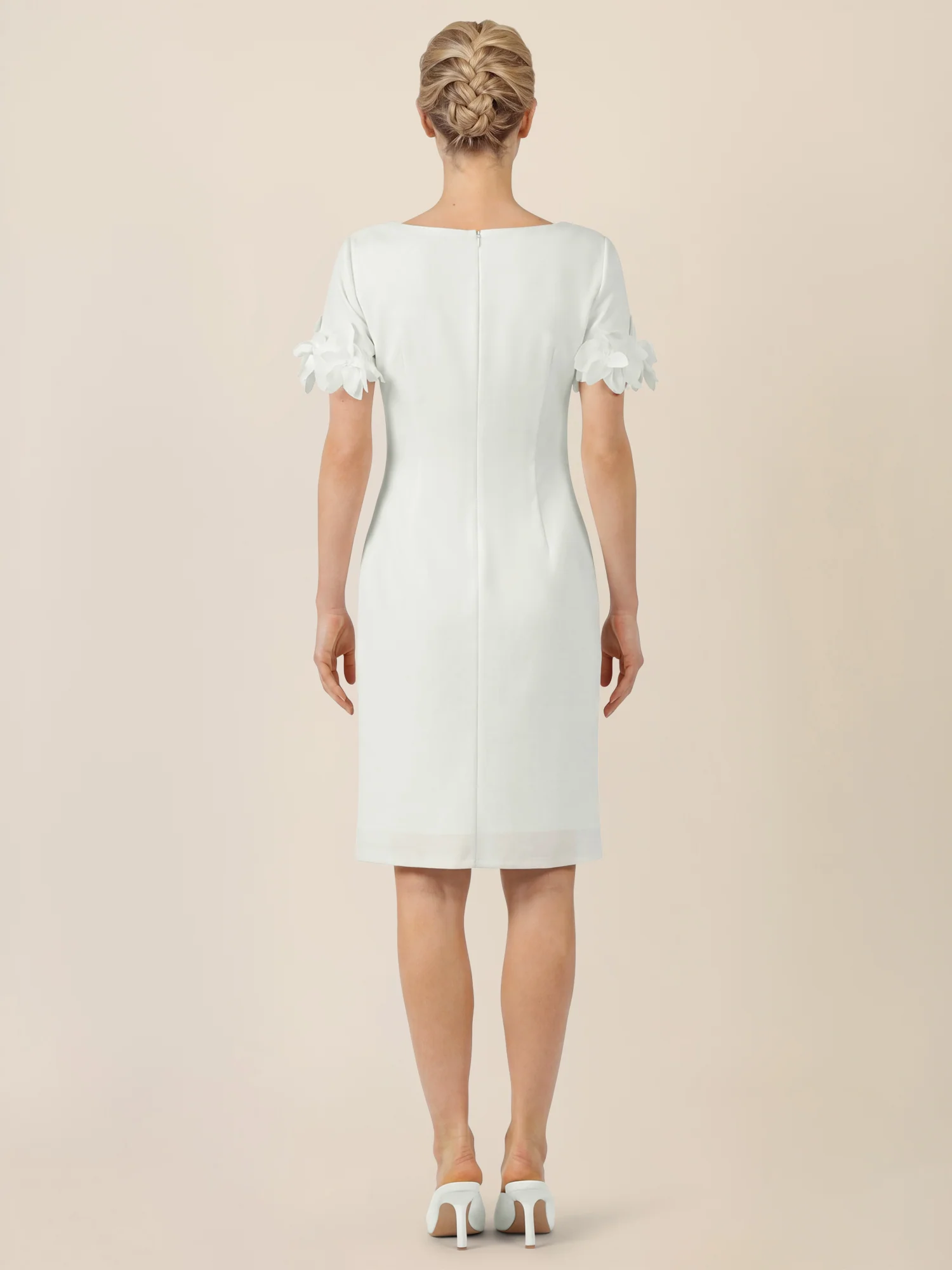 APART Elegantes Etuikleid mit floralen Ärmeldetails | creme - Image 2