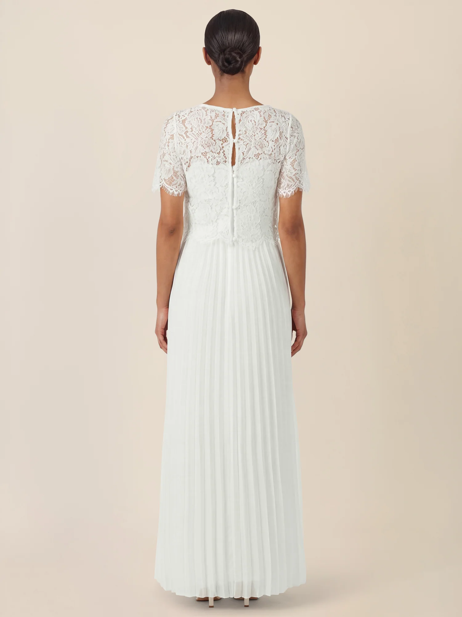 APART Elegantes Maxikleid mit Spitzenoberteil und Plisseerock | creme - Image 2