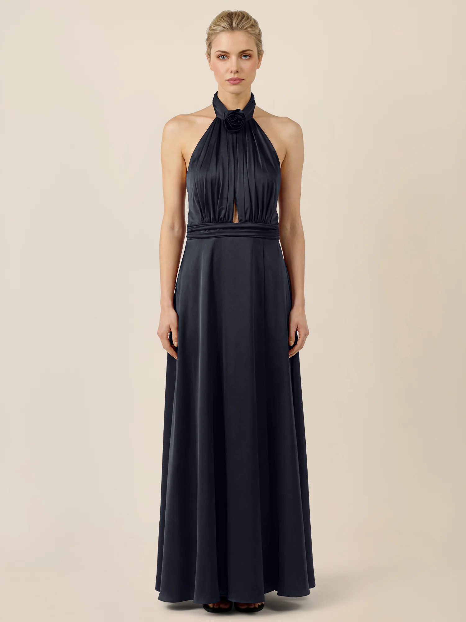 APART Elegantes Satin-Maxikleid mit Rosendetail | nachtblau