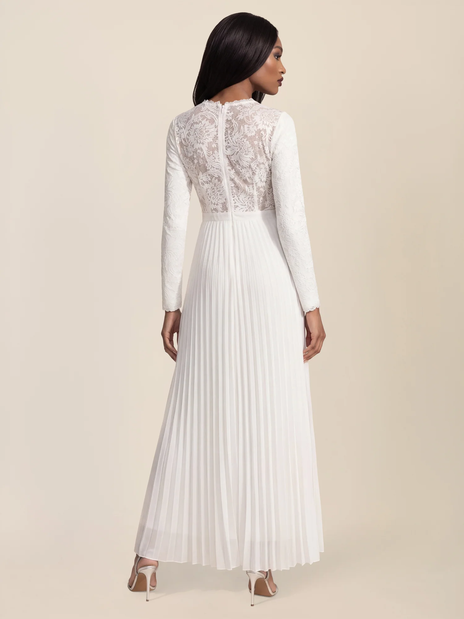 APART Elegantes Spitzenkleid mit Plissee-Rock | creme-nude - Image 2