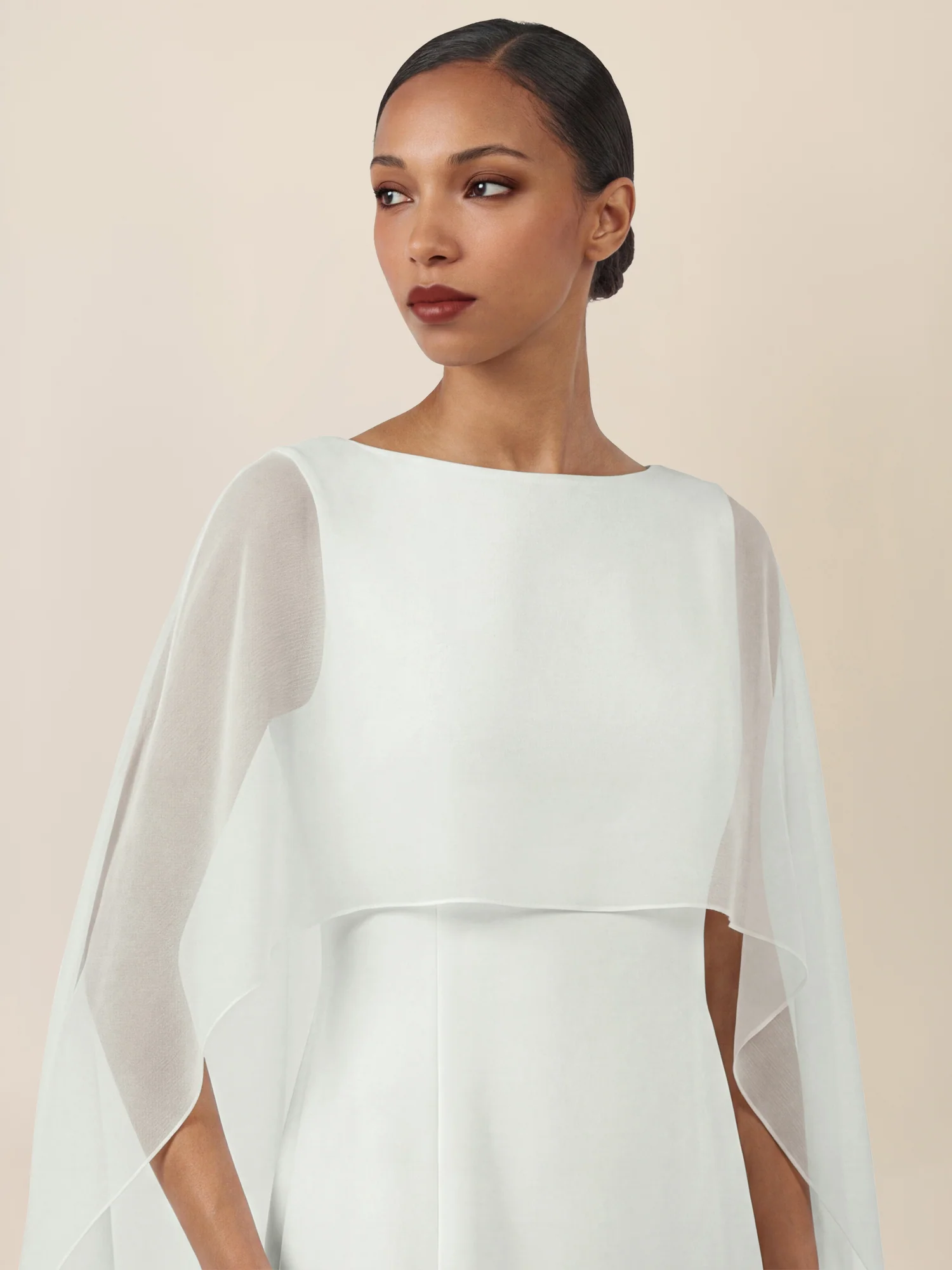APART Etui-Kleid mit fließendem Chiffon-Cape | creme - Image 5