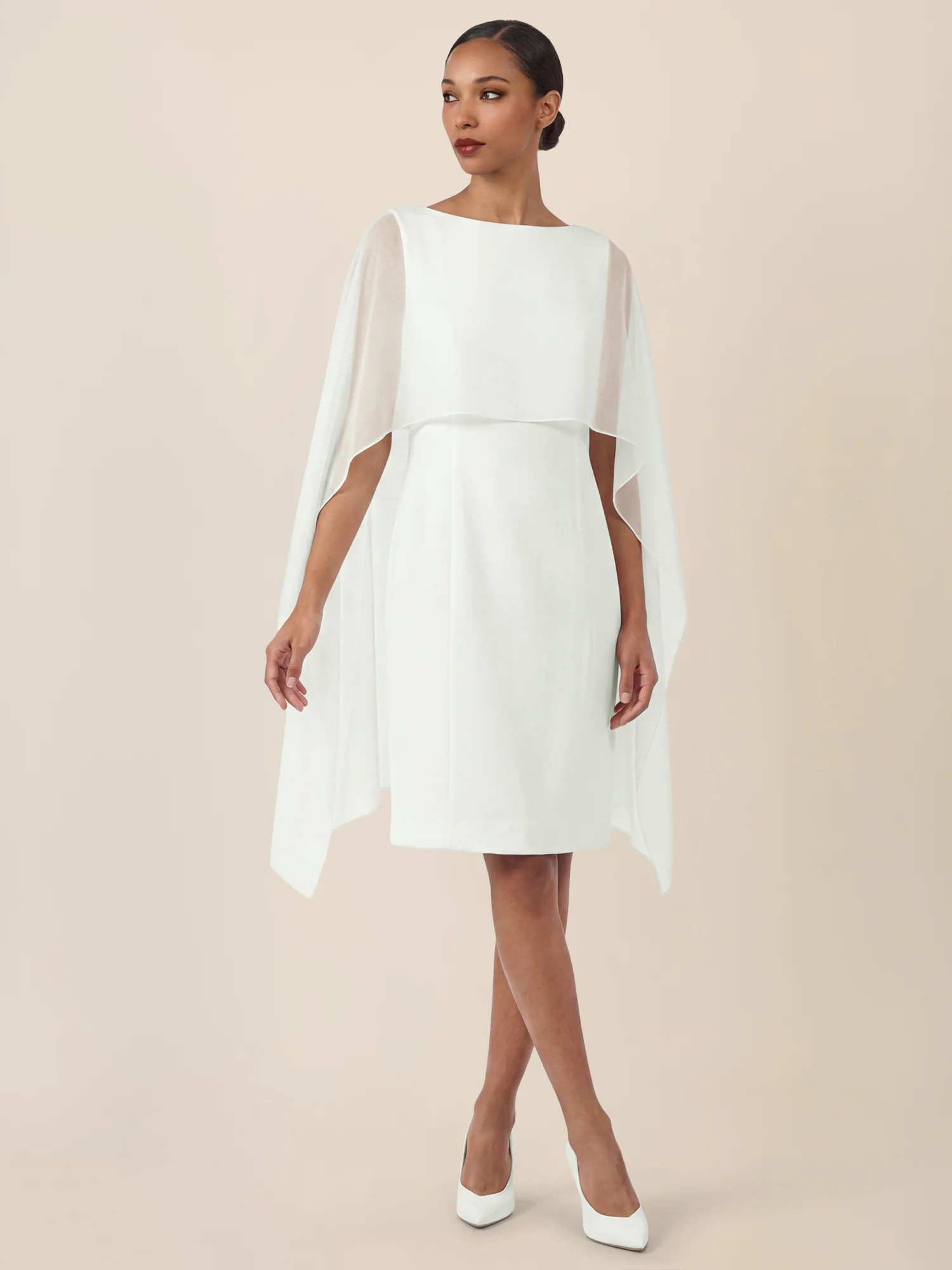 APART Etui-Kleid mit fließendem Chiffon-Cape | creme - Image 6