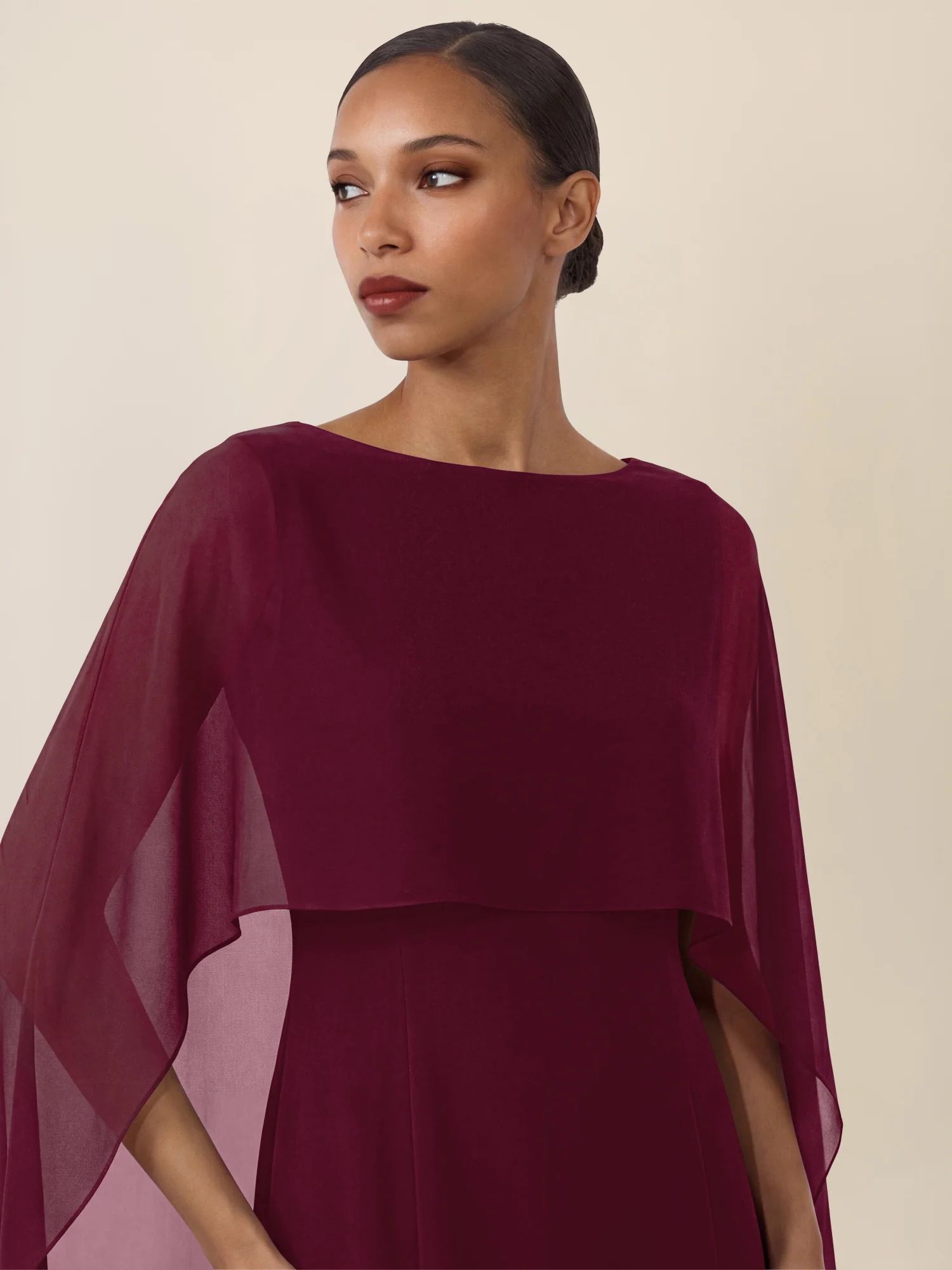 APART Etui-Kleid mit fließendem Chiffon-Cape | weinrot - Image 5