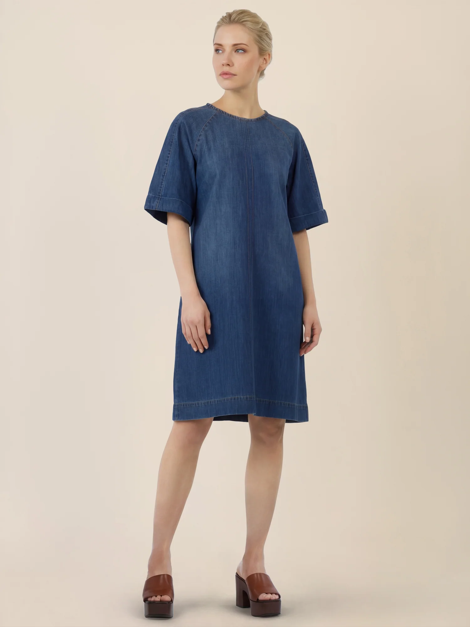 APART Gerade geschnittenes Jeanskleid mit Bindeband hinten | hellblau - Image 6