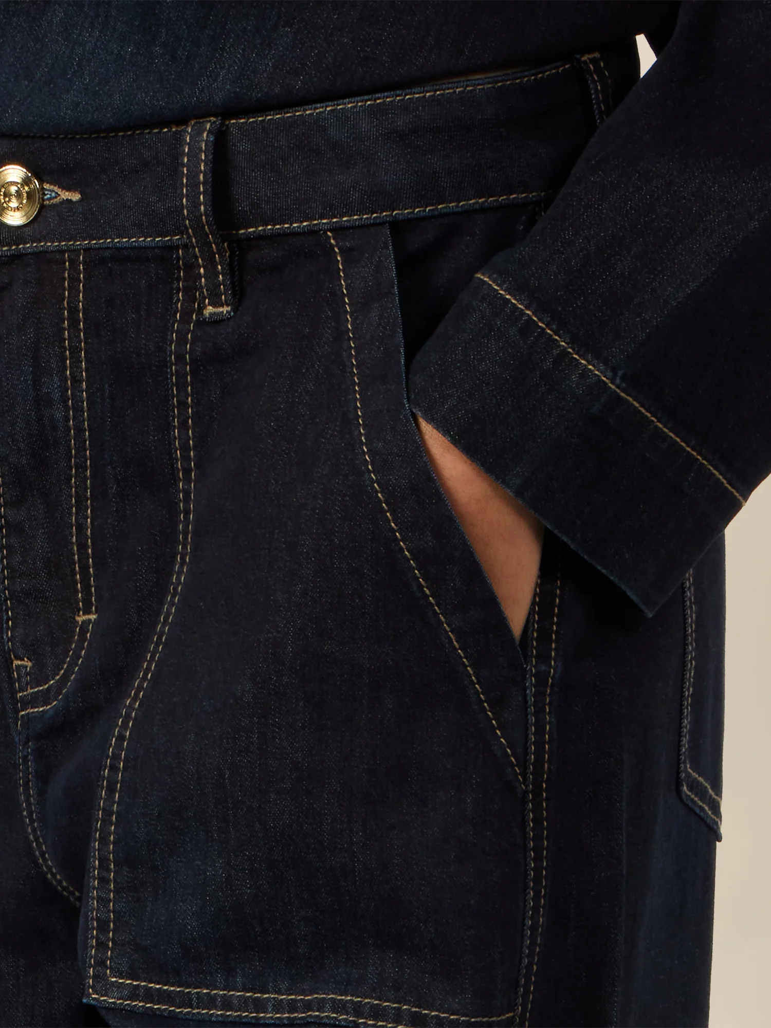 APART Gerade Jeans mit aufgesetzten Taschen | dunkelblau - Image 5