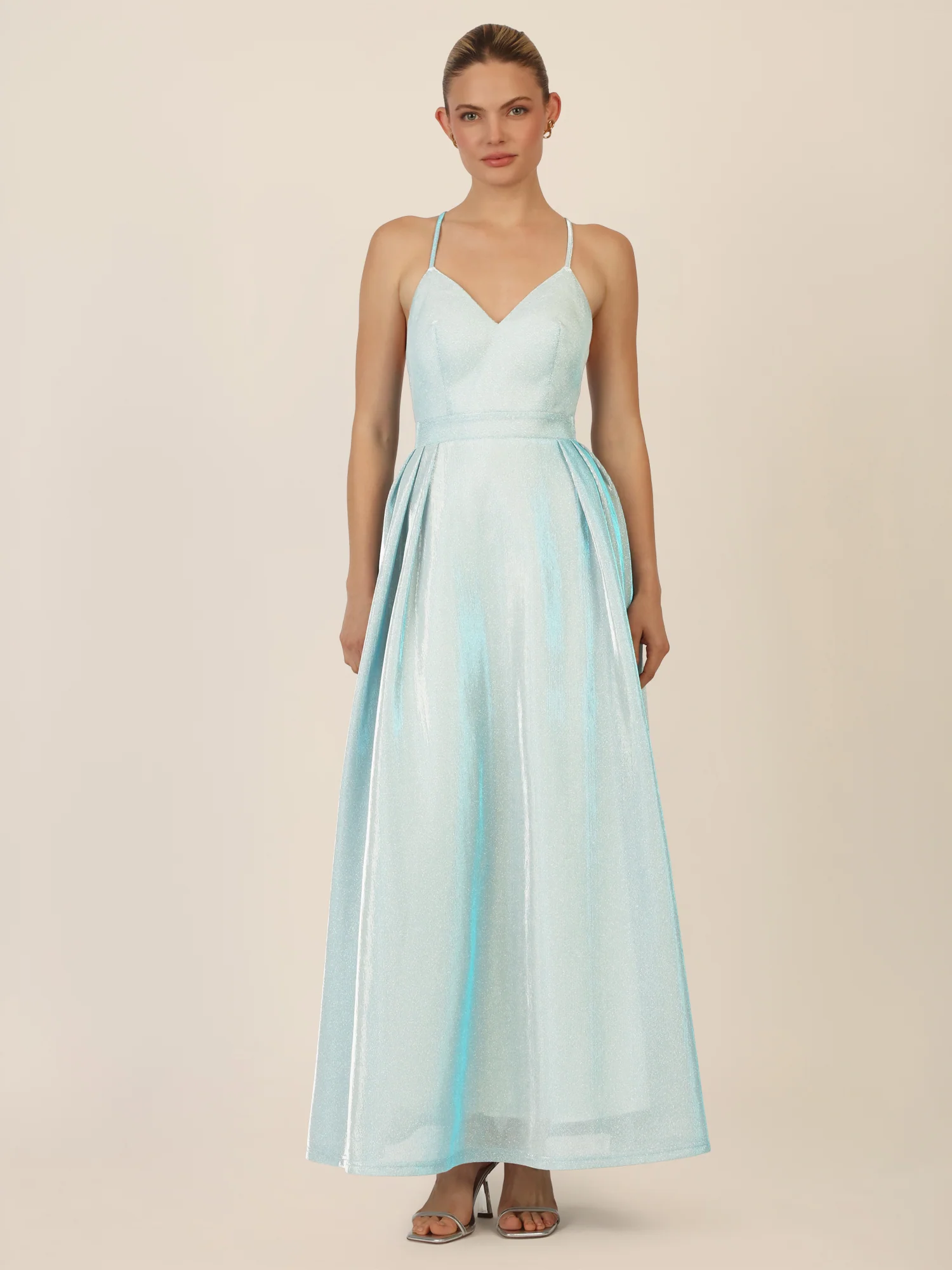 APART Glamourkleid aus einer metallic silber-hellblau schimmernden Jerseyware | hellblau - Image 5