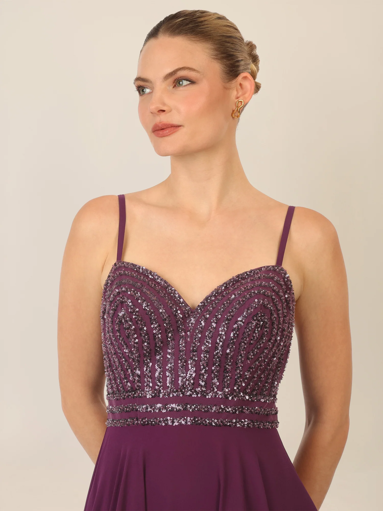 APART Glamourkleid mit Perlenstickerei | dunkel lila - Image 4