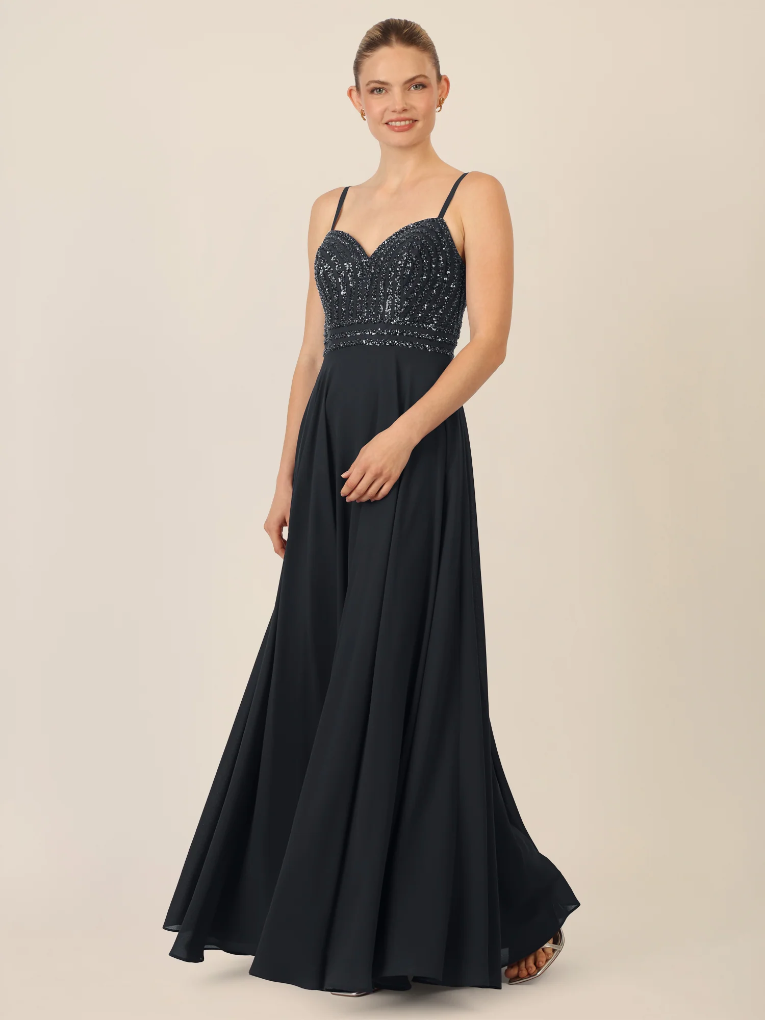 APART Glamourkleid mit Perlenstickerei | schwarz