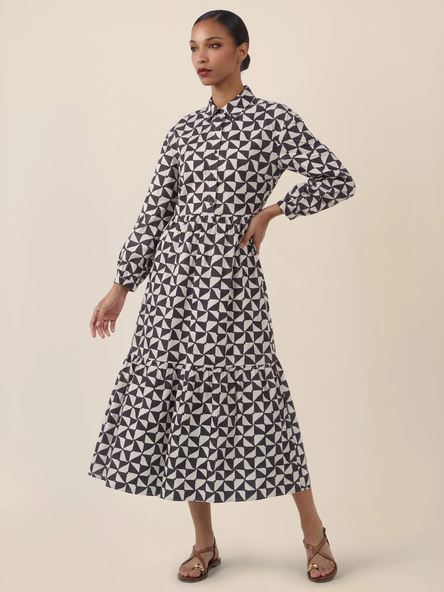APART Hemdkleid mit Stufenrock und Print | schwarz-creme - Image 5