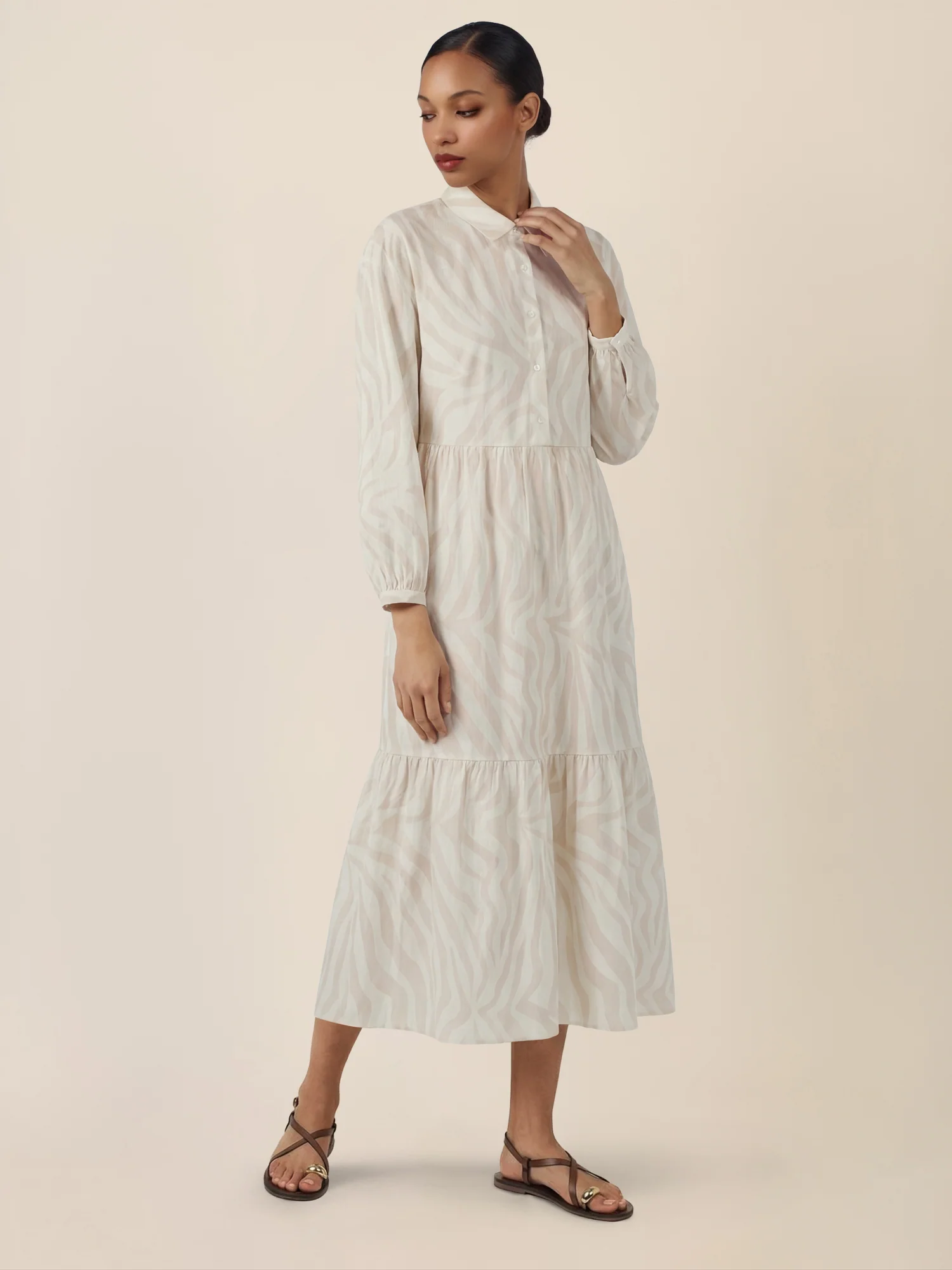 APART Hemdkleid mit Zebramuster und Stufenrock | beige-creme - Image 5