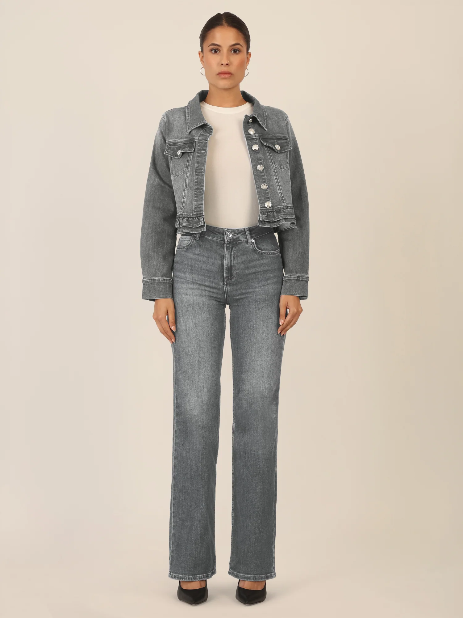 APART Jeansjacke mit Rüschen | grau - Image 6