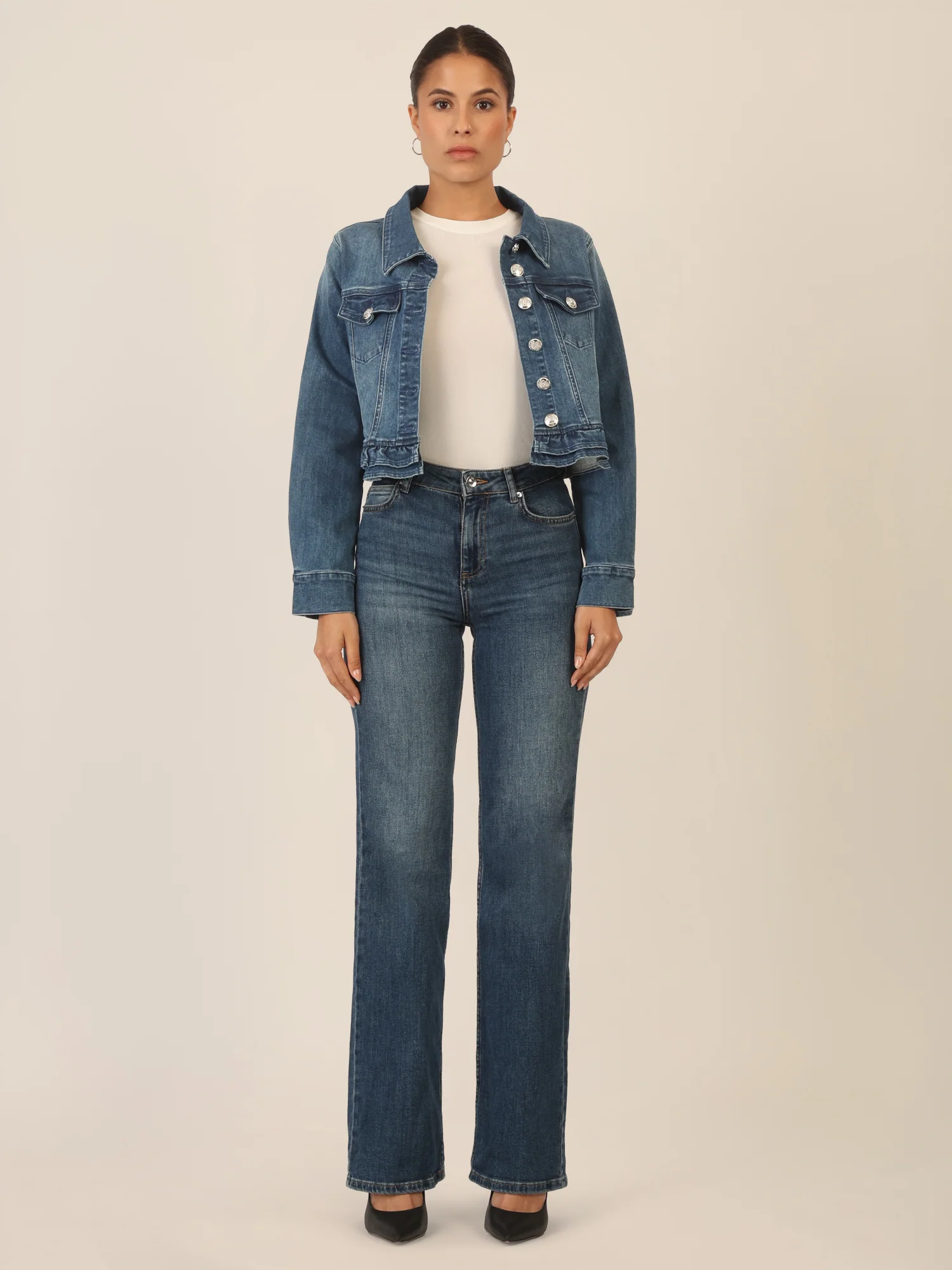 APART Jeansjacke mit Rüschen | mittelblau - Image 6