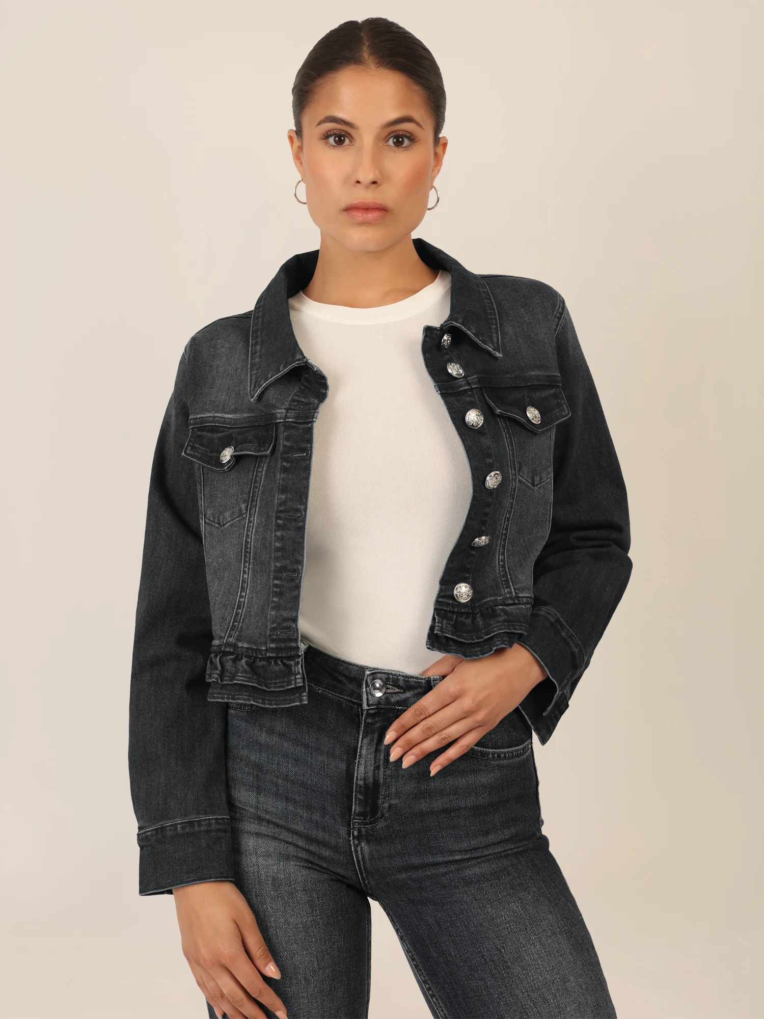 APART Jeansjacke mit Rüschen | schwarz