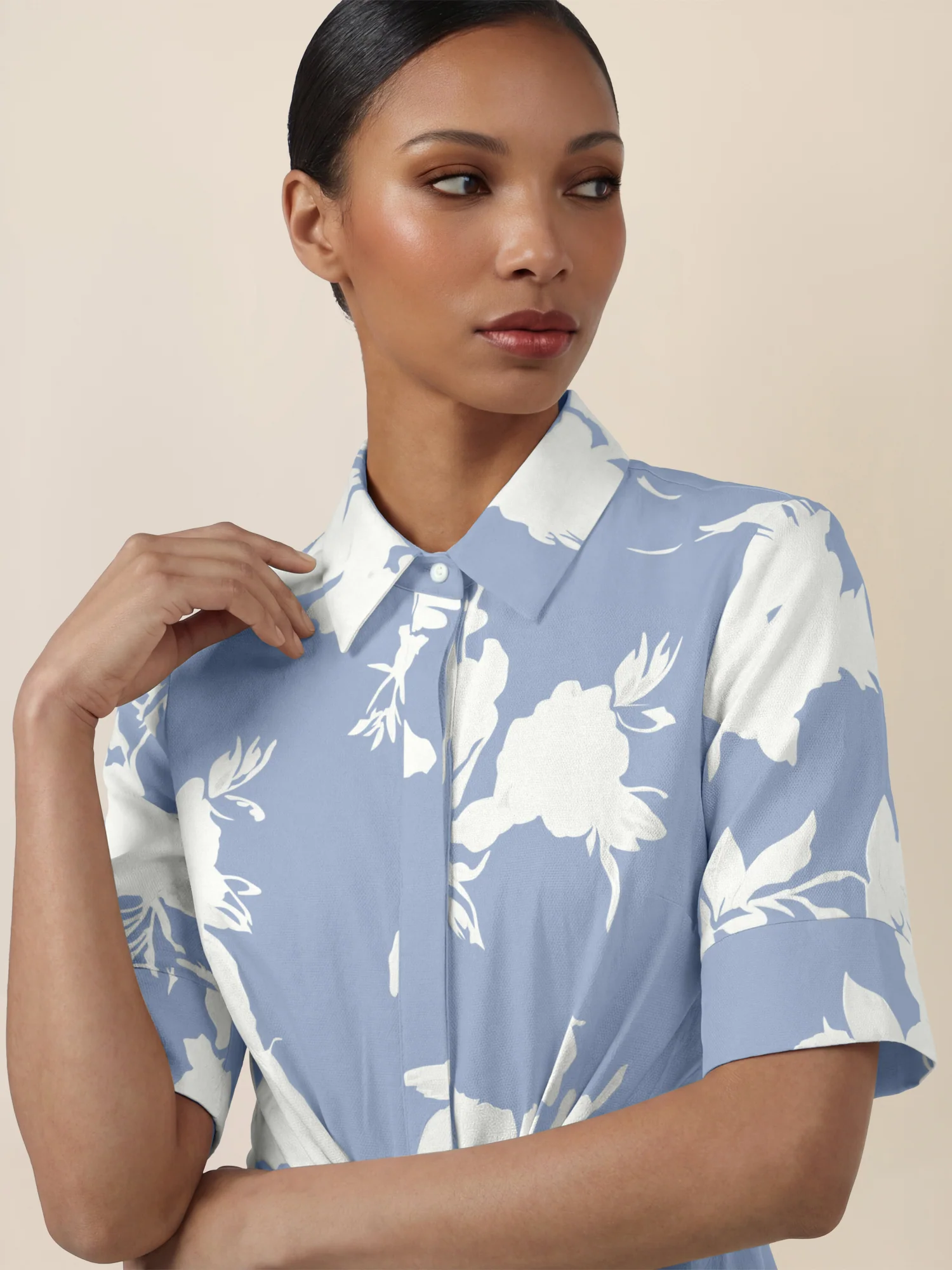 APART Kleid mit Bindegürtel und floralem Muster | hellblau-creme - Image 4