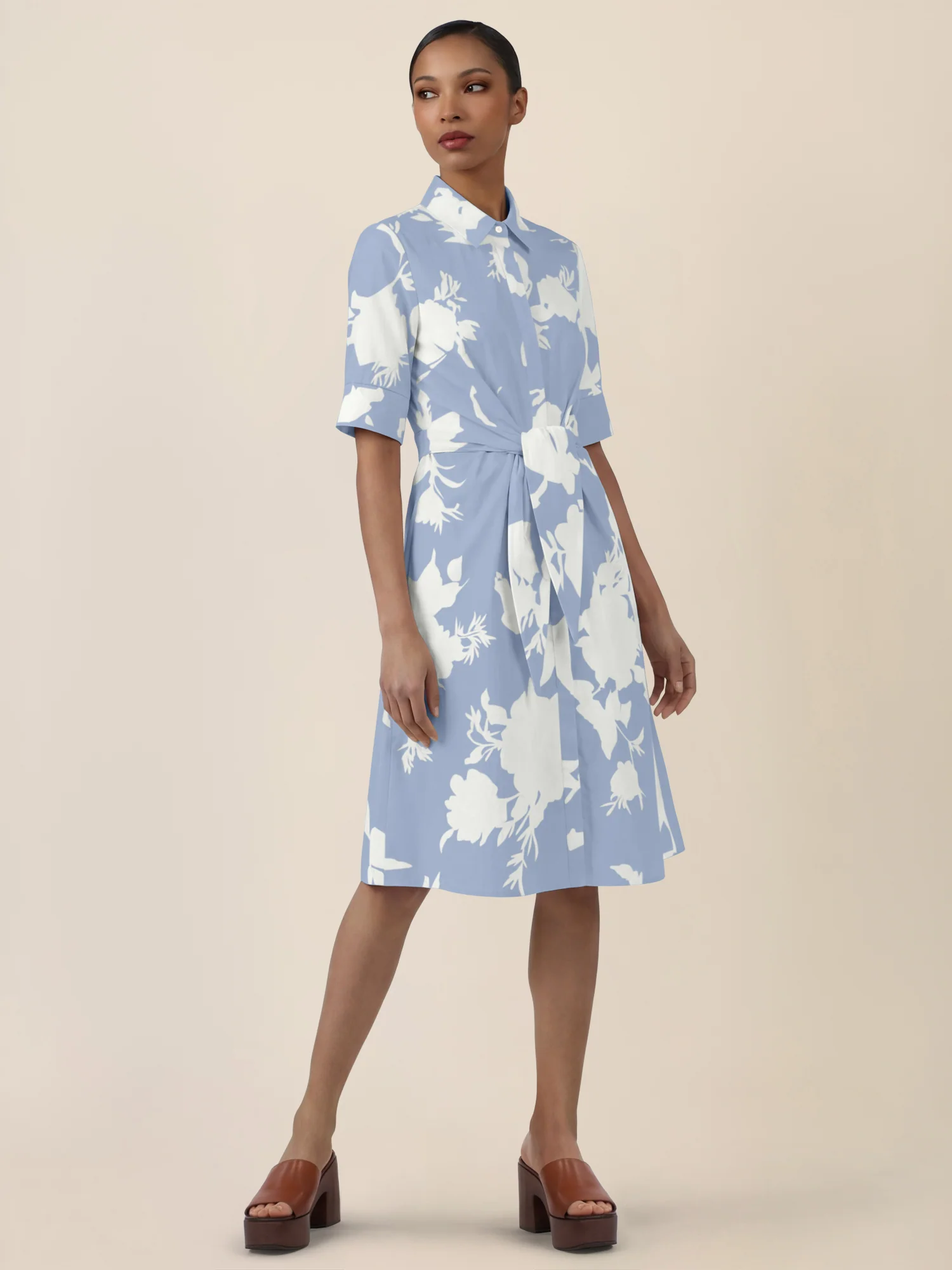 APART Kleid mit Bindegürtel und floralem Muster | hellblau-creme - Image 6