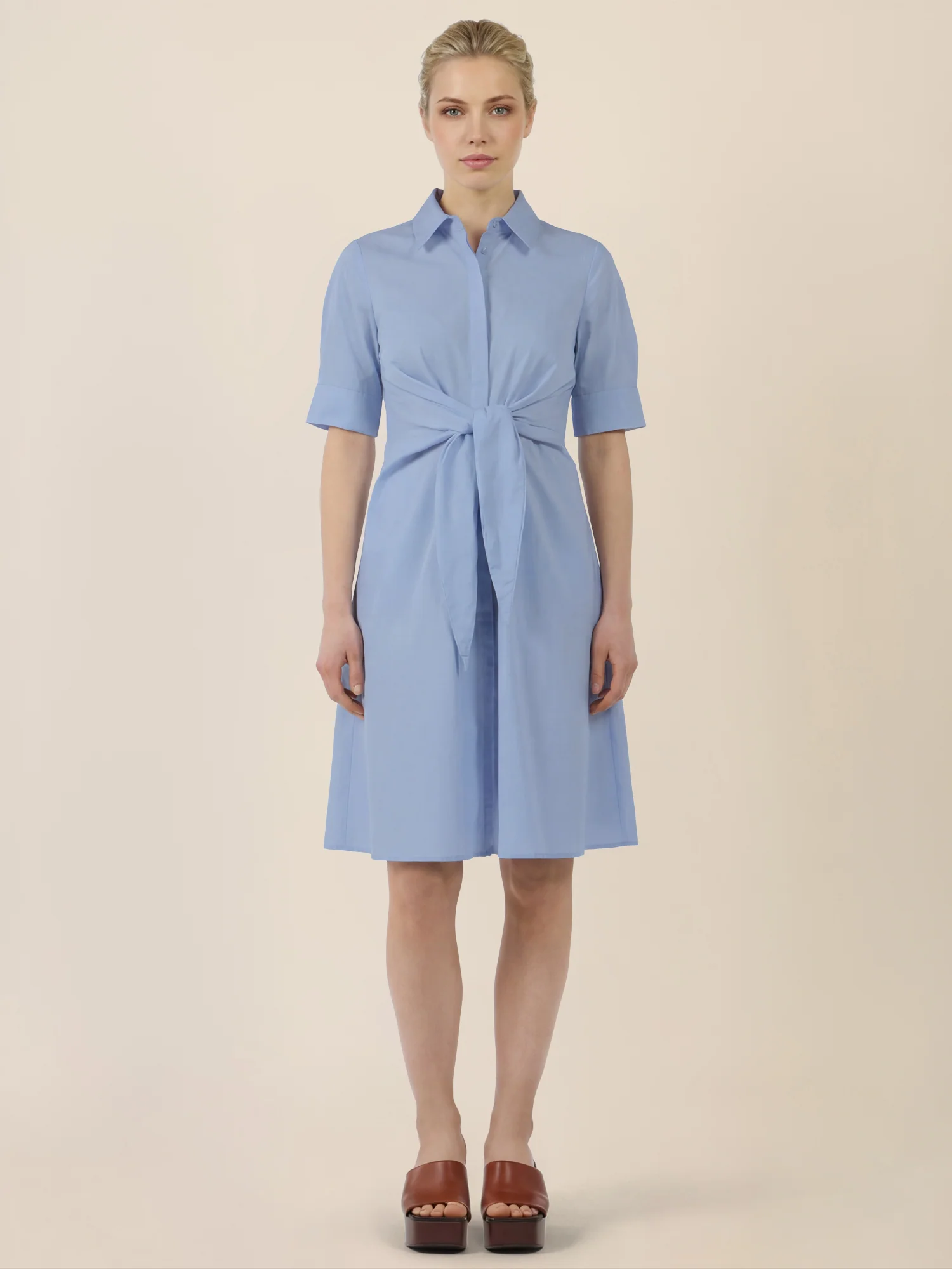 APART Kleid mit Bindegürtel und Hemdblusenkragen | hellblau