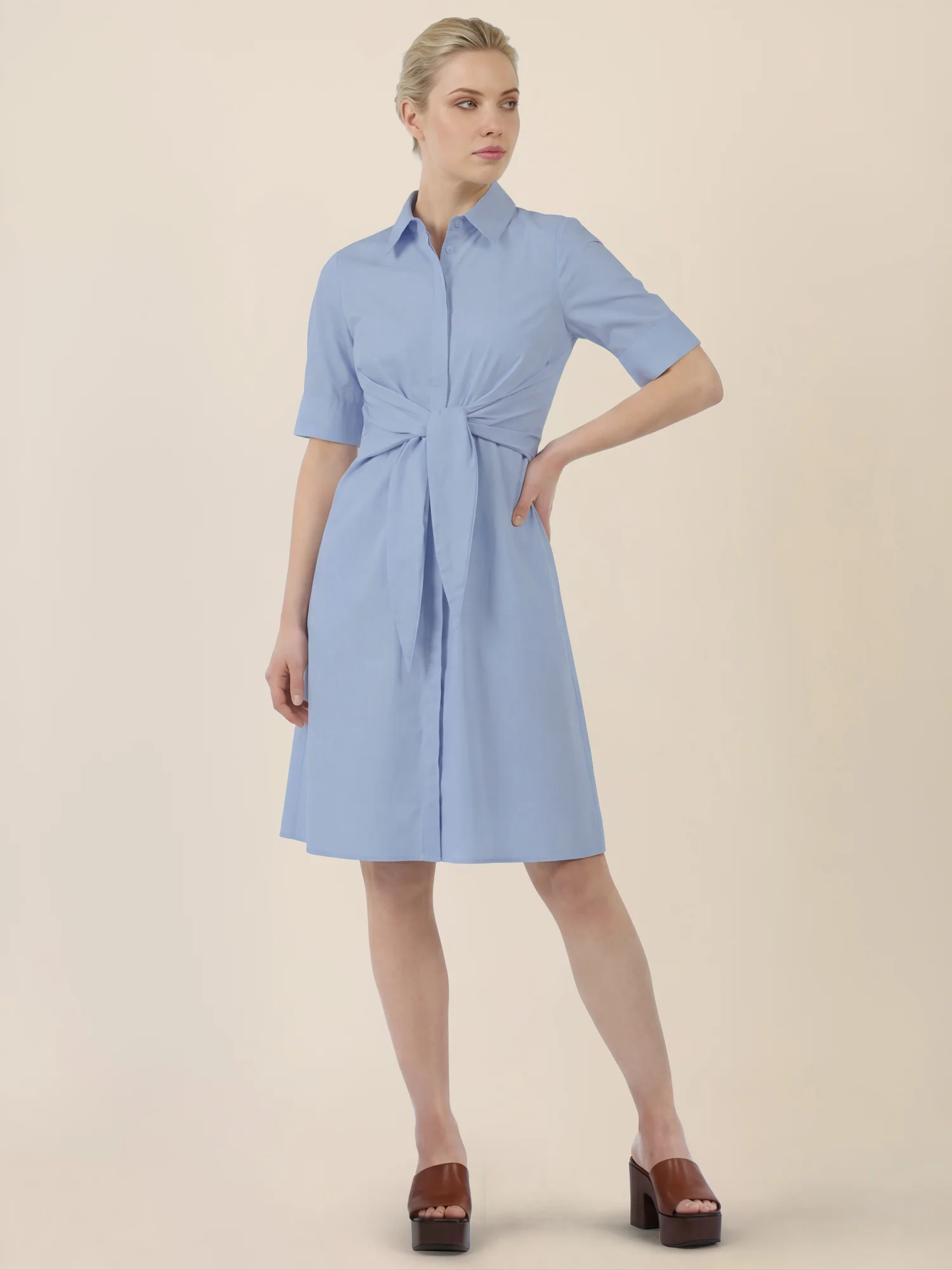 APART Kleid mit Bindegürtel und Hemdblusenkragen | hellblau - Image 6